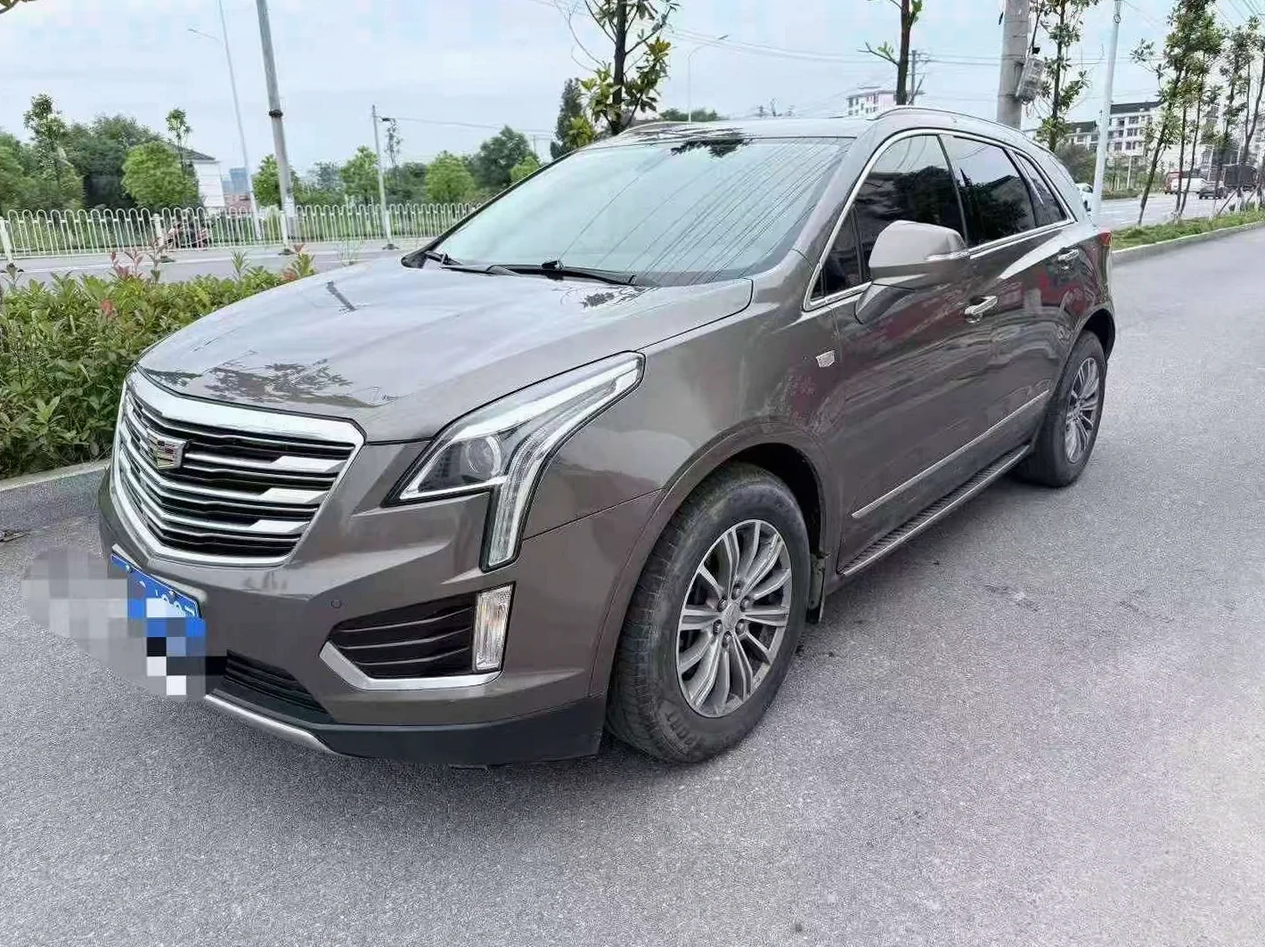 凯迪拉克XT5 正面外观二