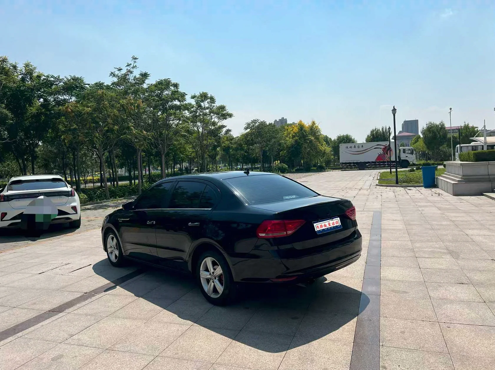 大众朗逸 后面外观二