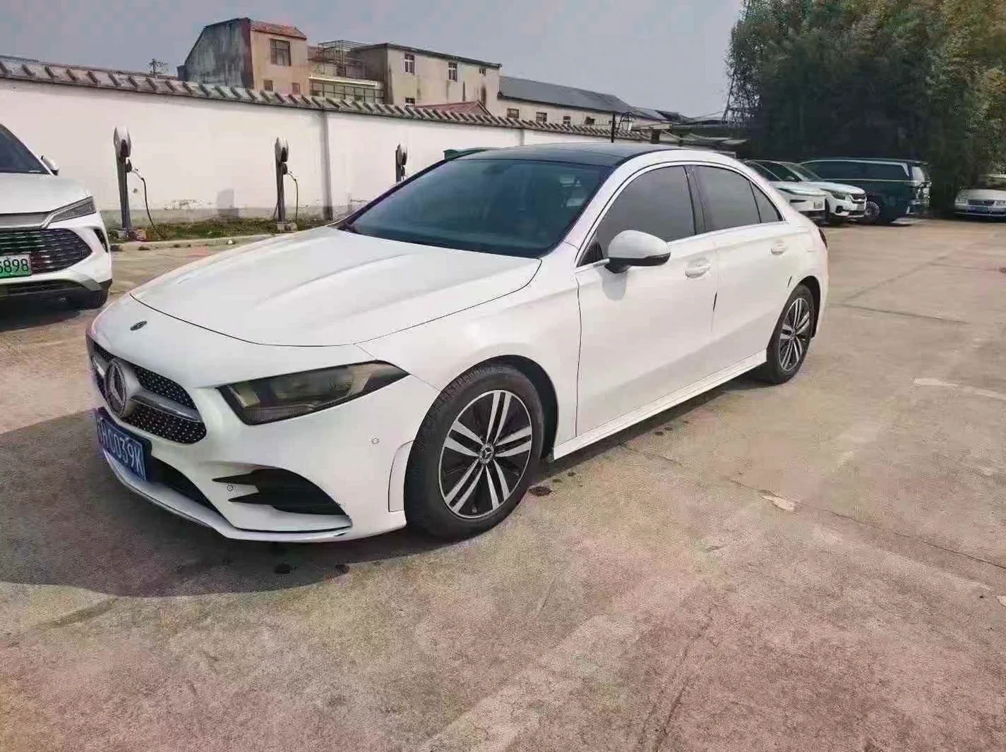 奔驰A 驾驶室
