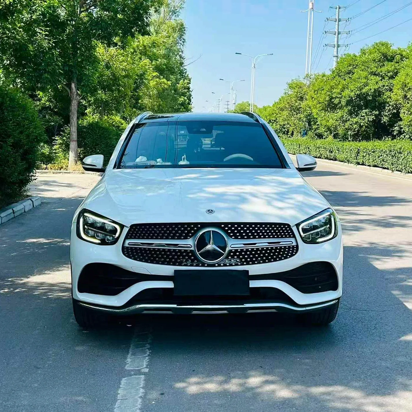 2021款奔驰GLC300L四驱顶配