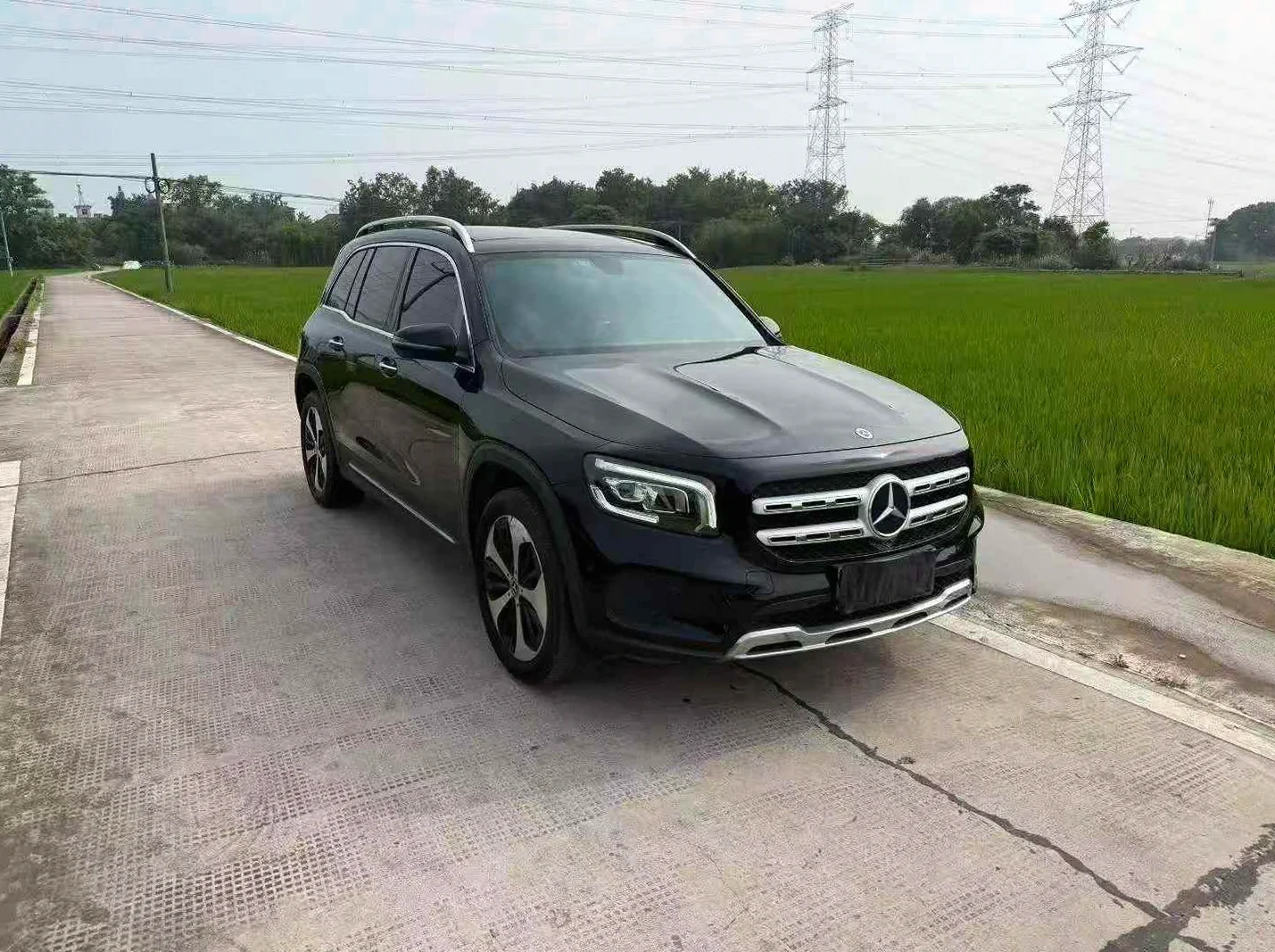 22年奔驰GLB200时尚型