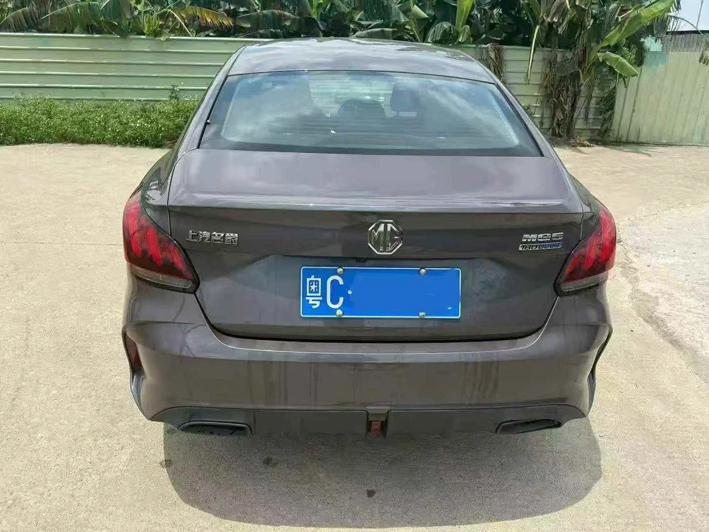 名爵5 后面外观一