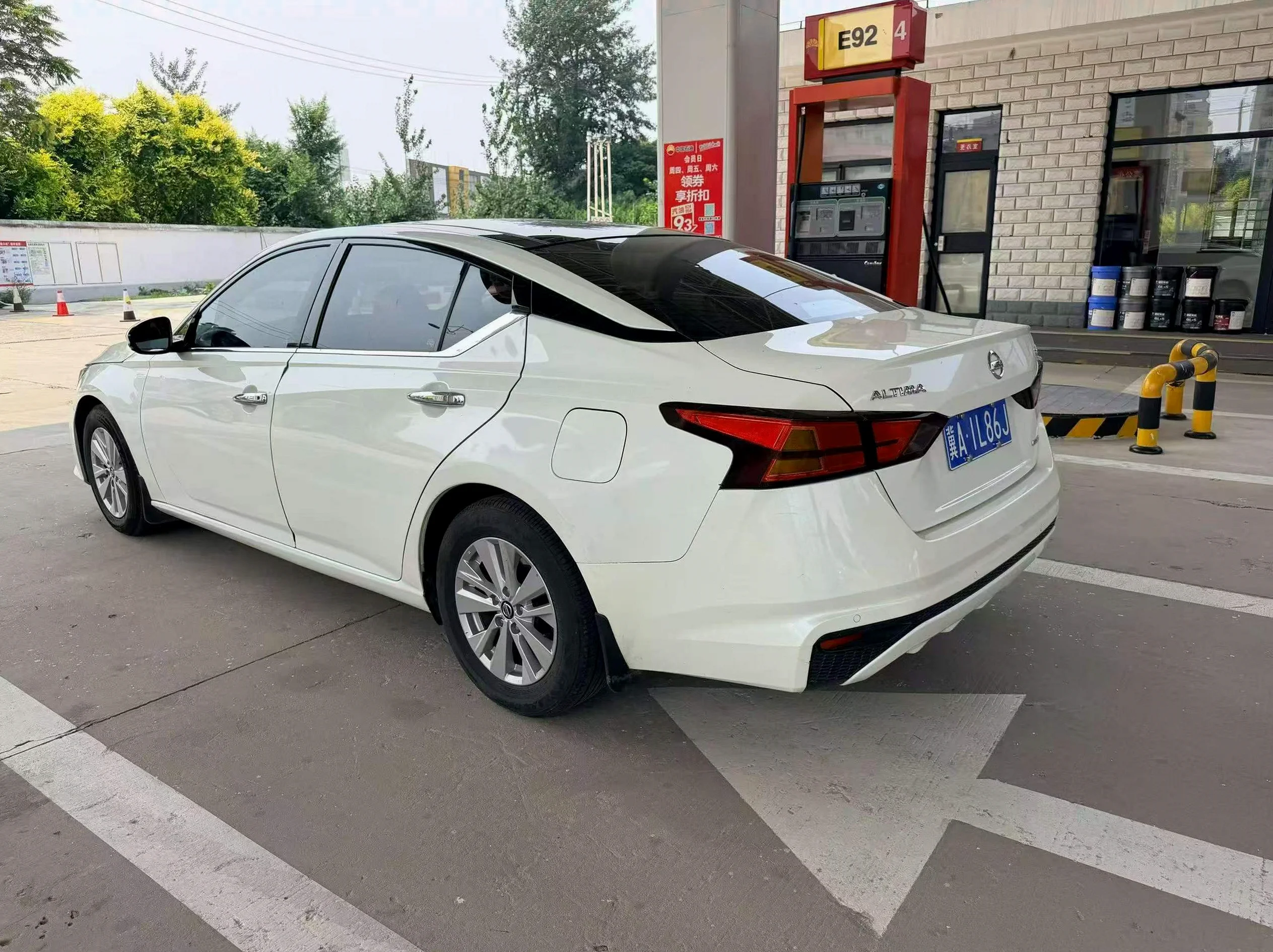 东风奕炫 后面外观三