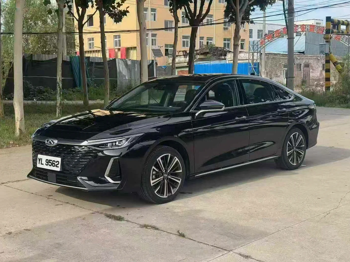 奇瑞瑞虎 正面外观三