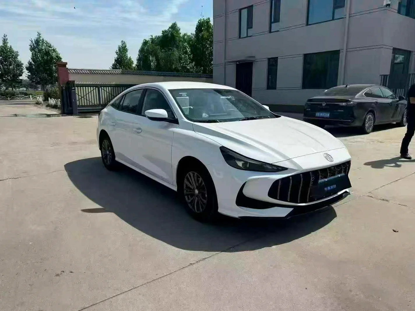 26年名爵5 1.5L 豪华版