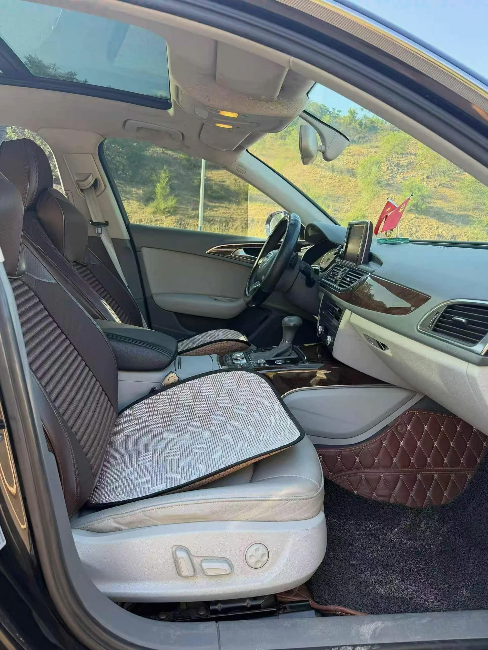 奥迪A6L 后面外观二