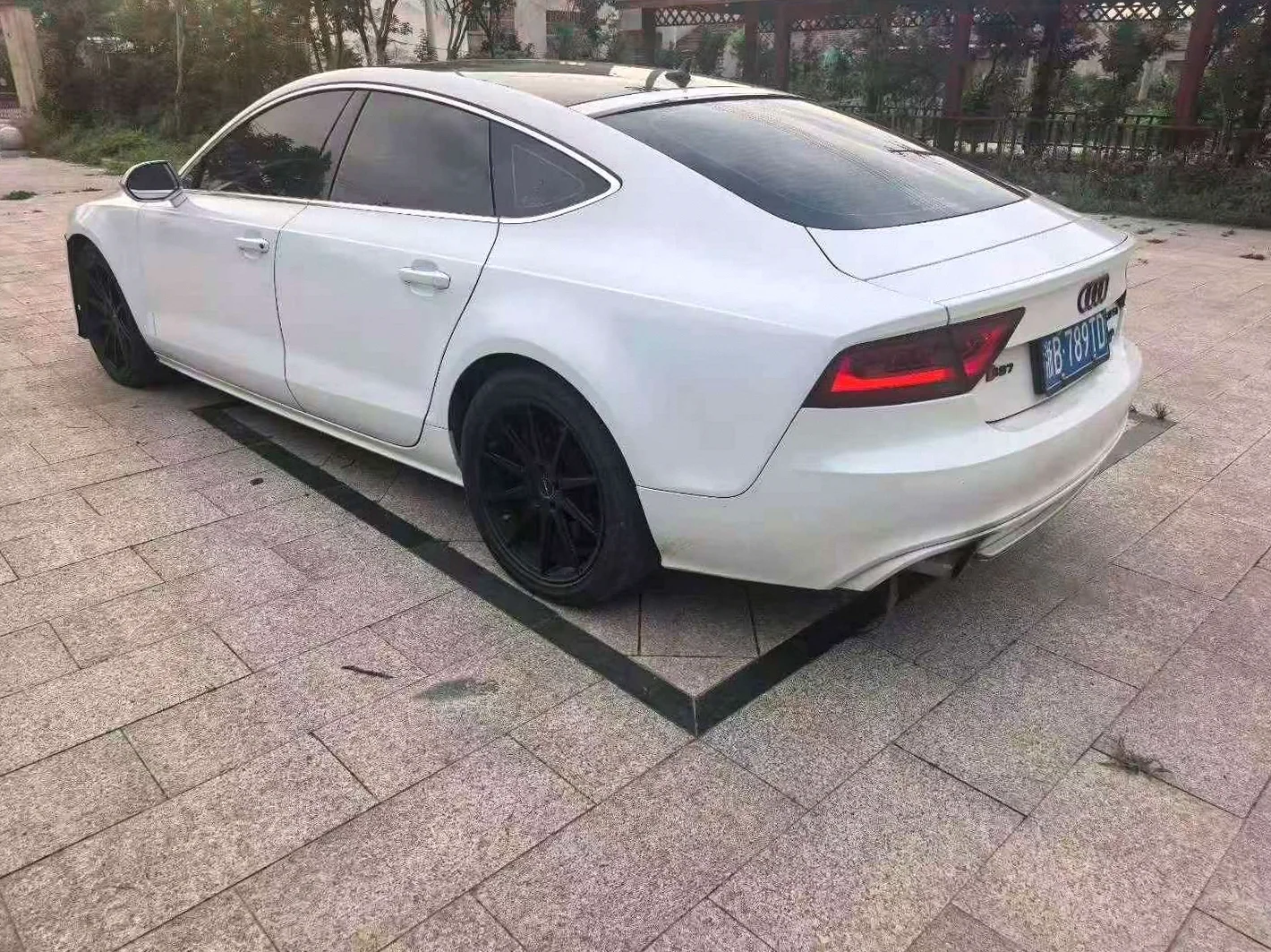 奥迪TT 内饰前排