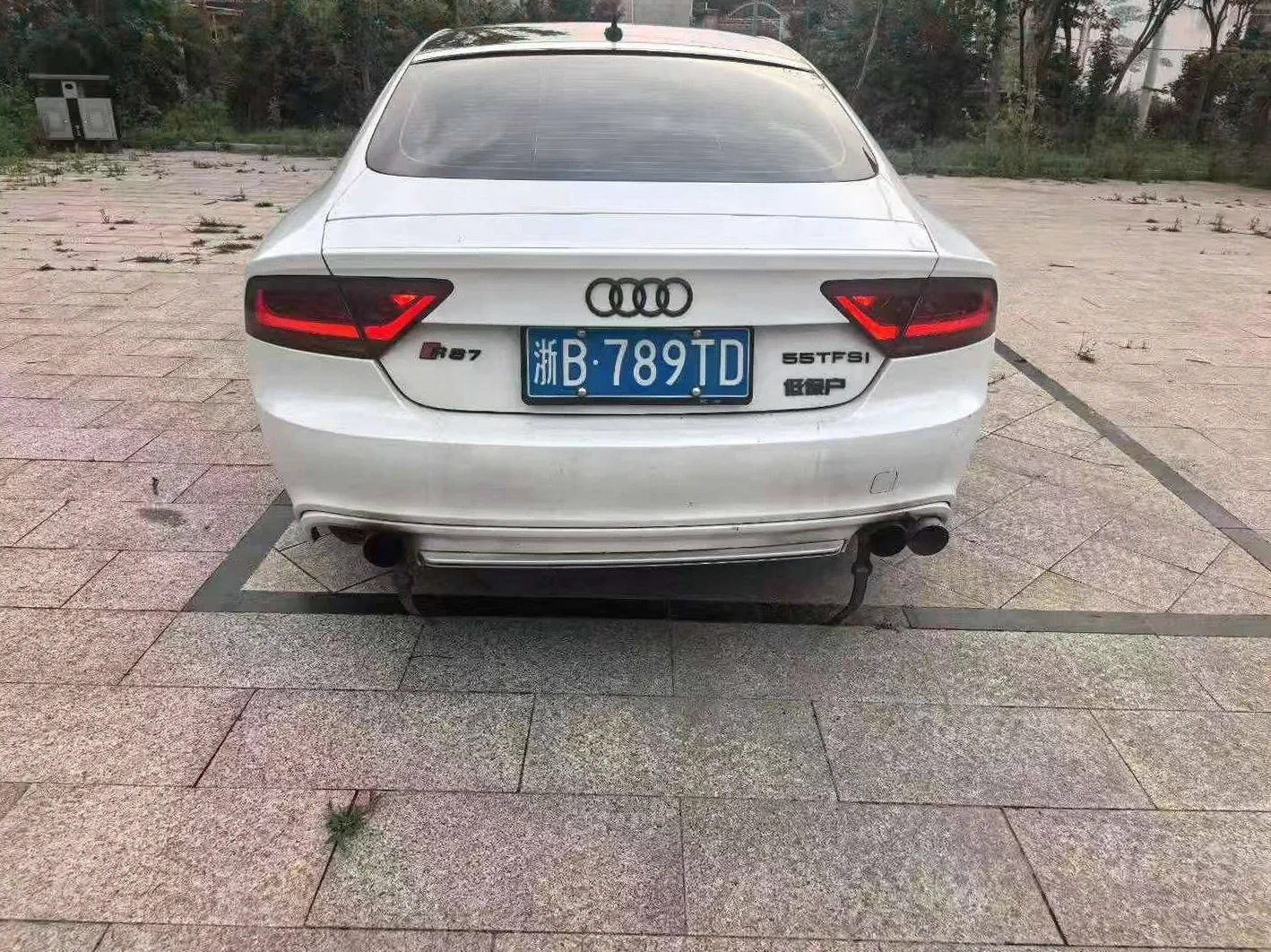 奥迪TT 内饰后排