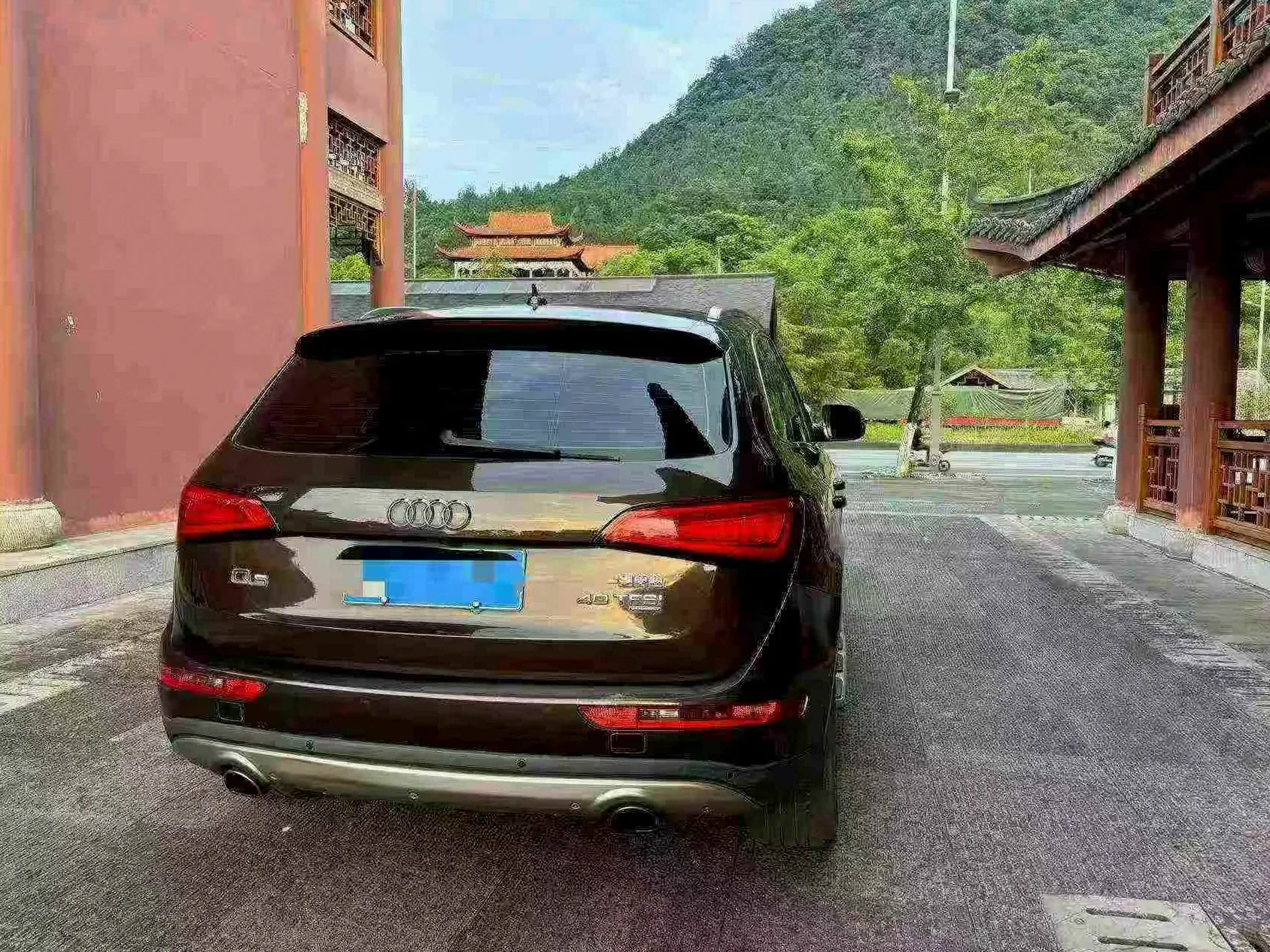 奥迪Q5 驾驶室