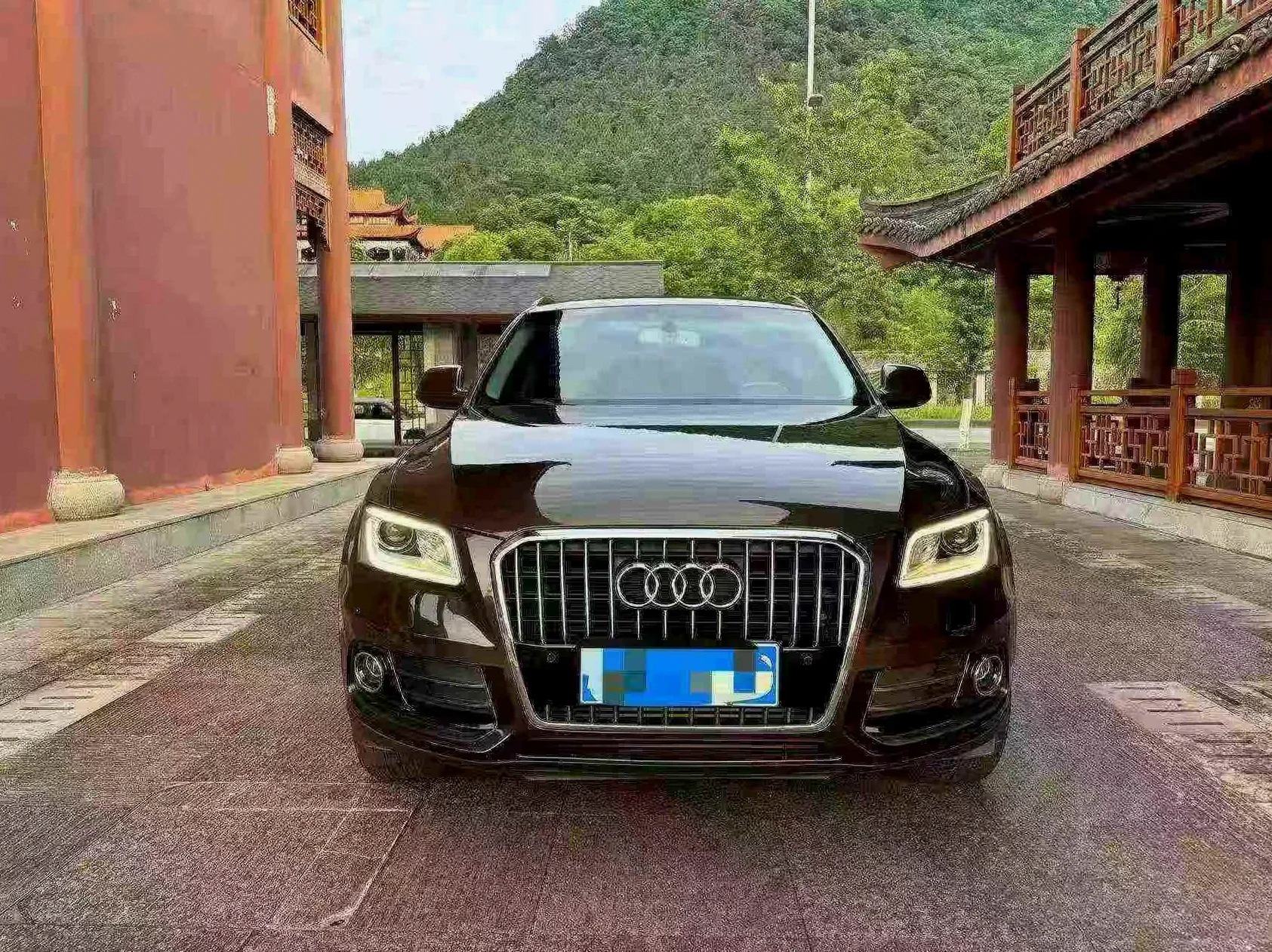 奥迪Q5 正面外观二