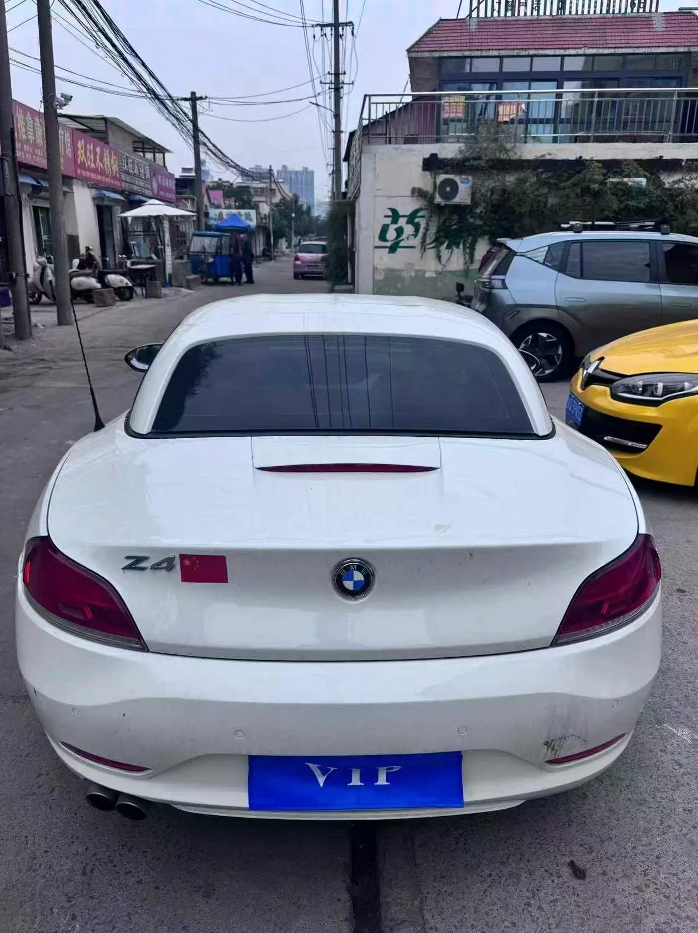 宝马Z4 后面外观一