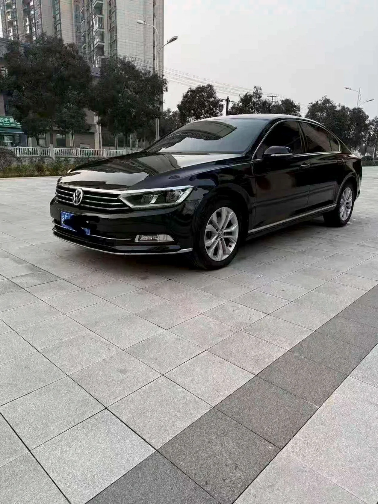 大众迈腾 正面外观三