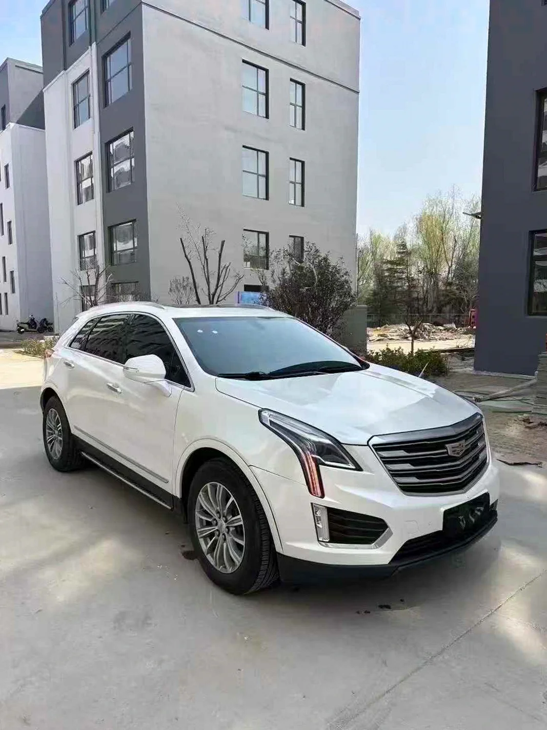 凯迪拉克XT5 正面外观二