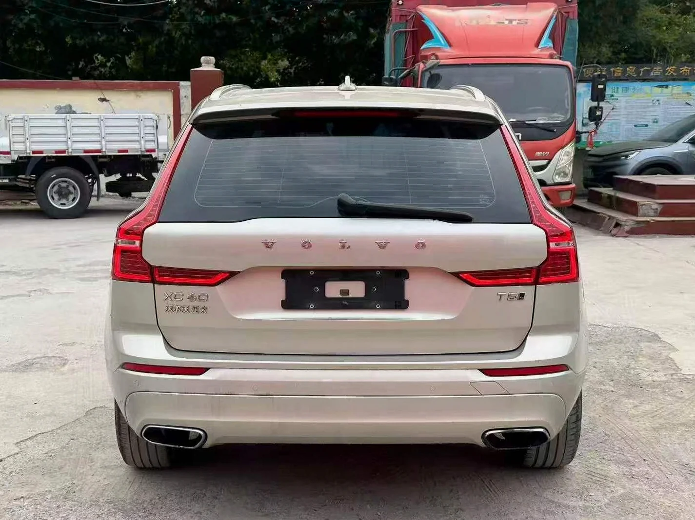 沃尔沃XC60 后面外观二