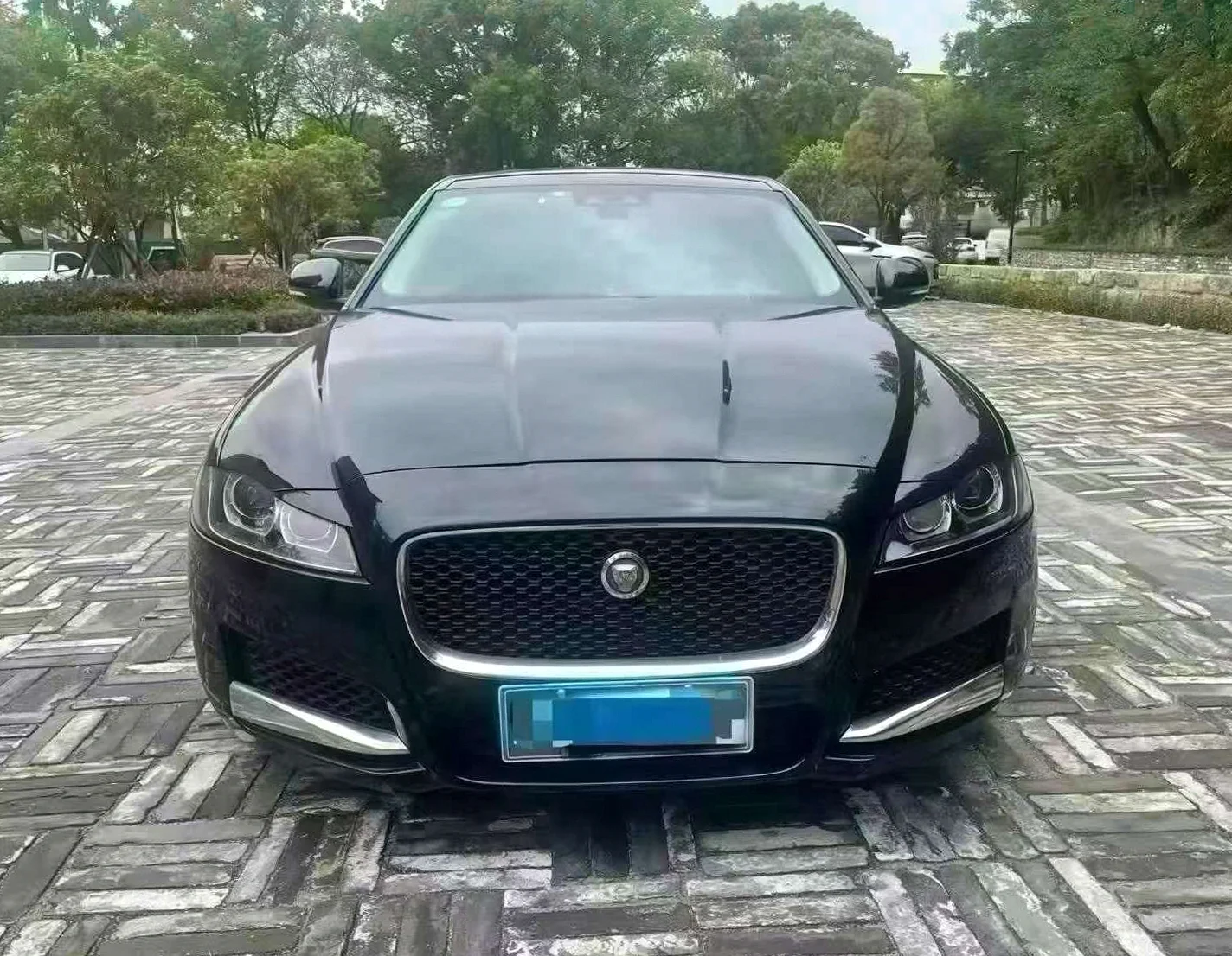 捷豹XFL 正面外观三