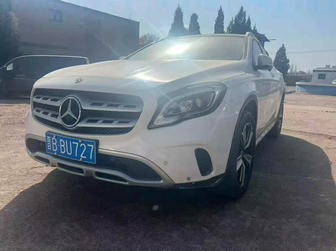 奔驰GLA 正面外观二