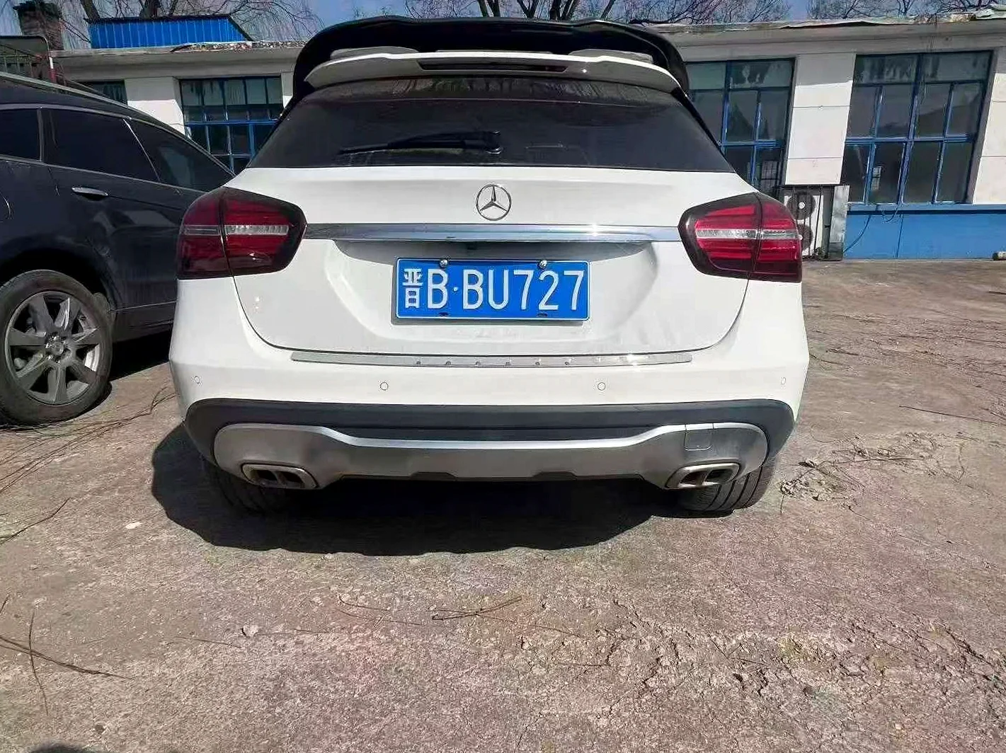 奔驰GLA 后面外观二