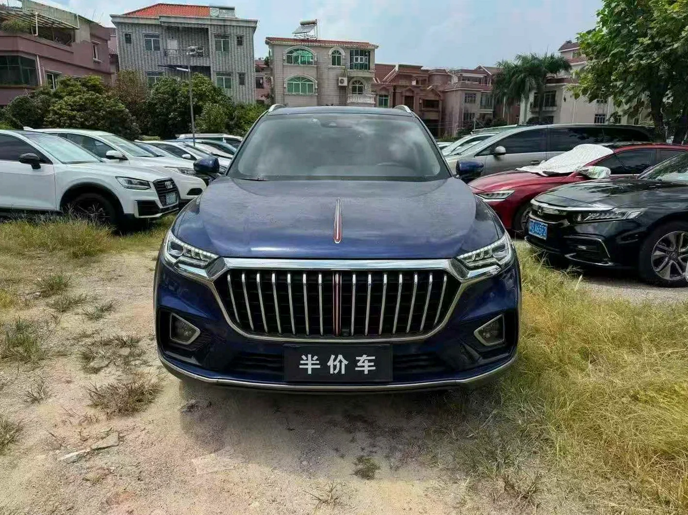 红旗HS5 正面外观二