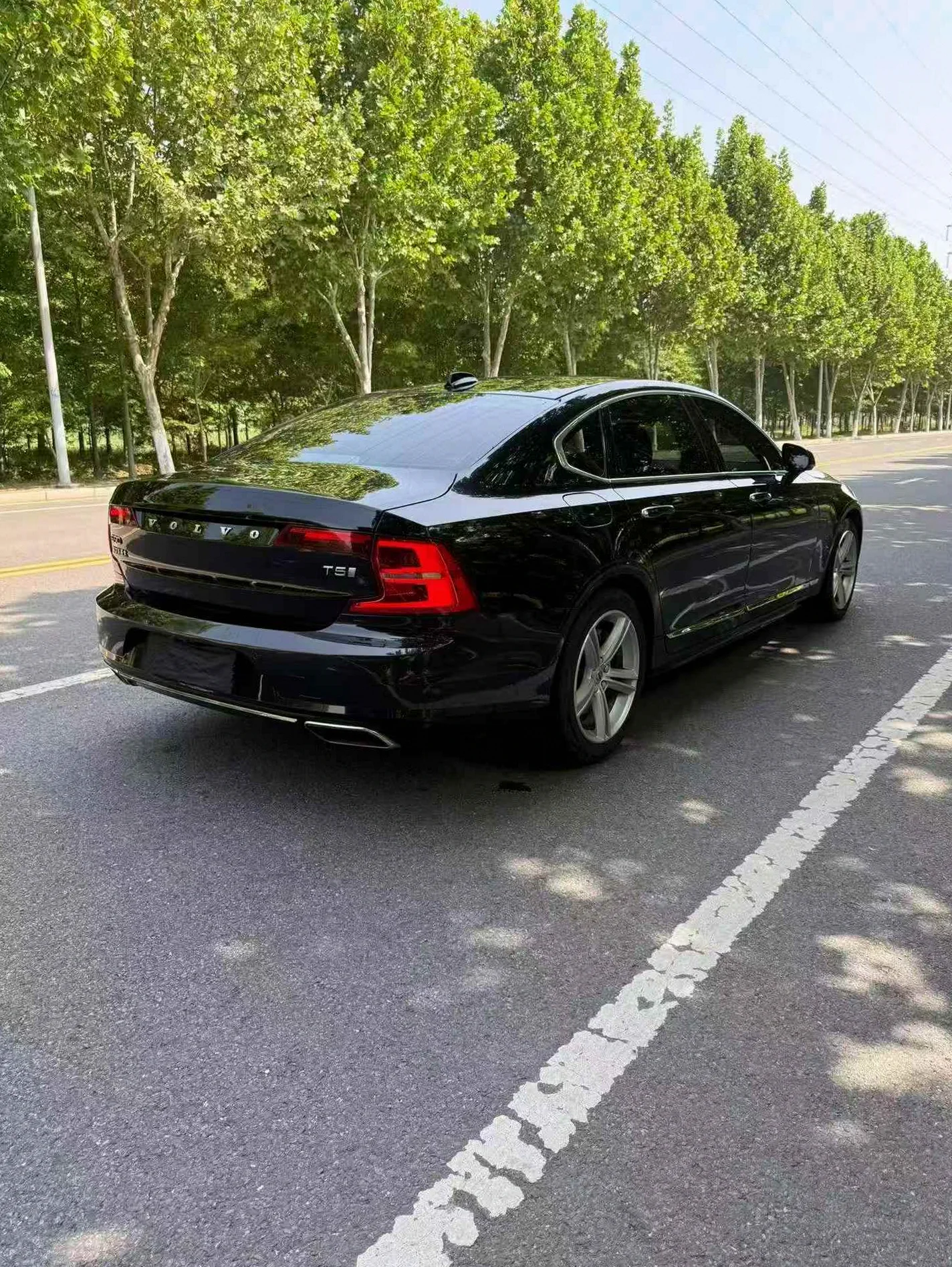 沃尔沃S90 后面外观二