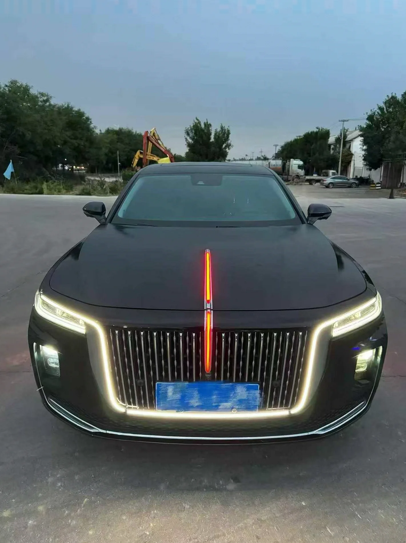 2020款红旗H9 2.0T智联旗享版