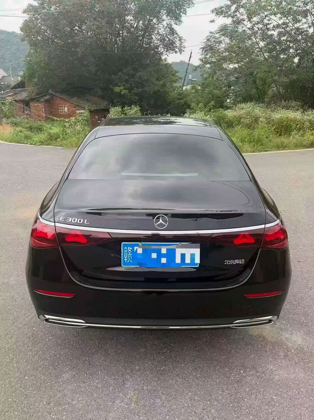 奔驰E 驾驶室
