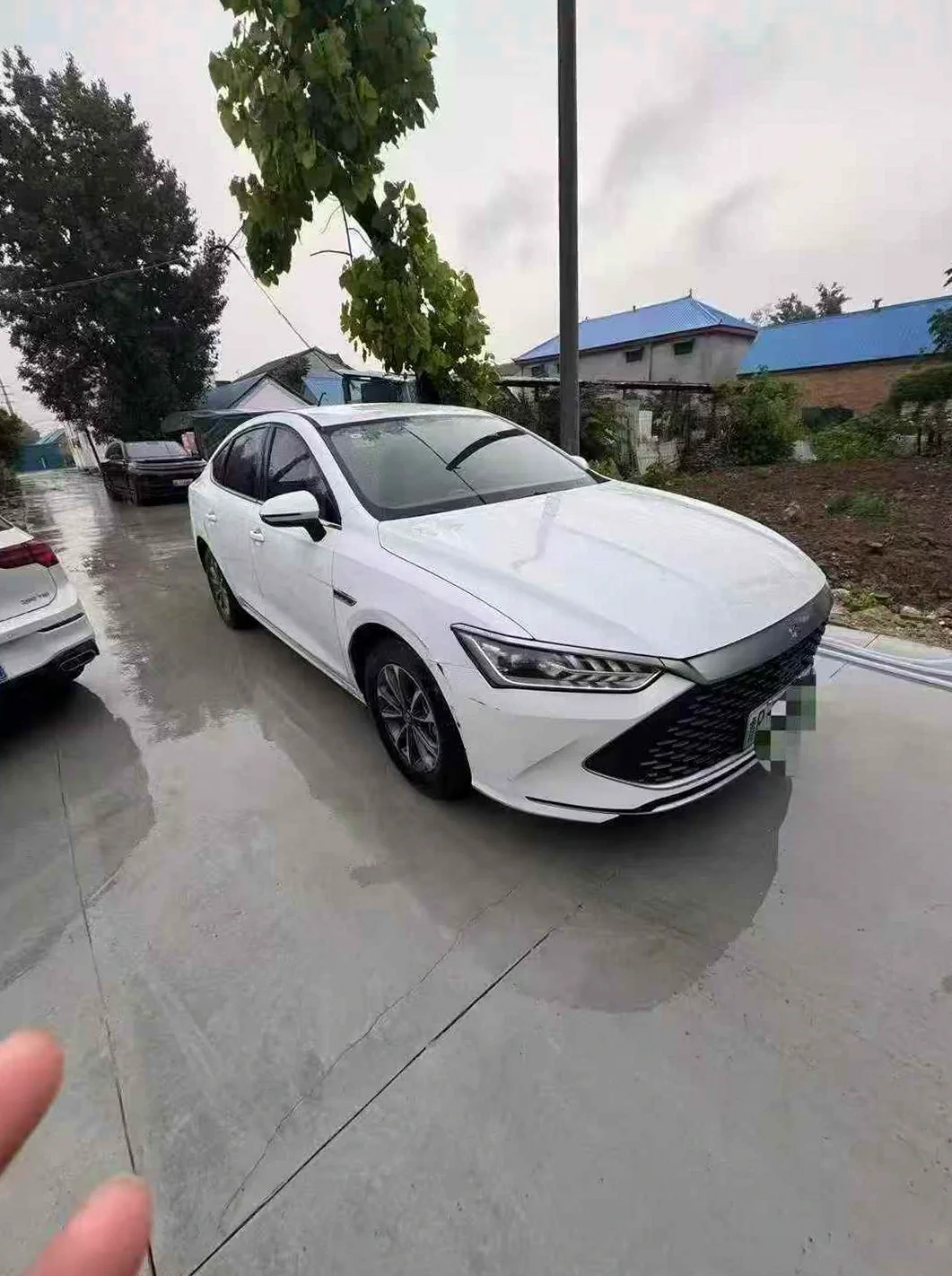 比亚迪秦 正面外观二