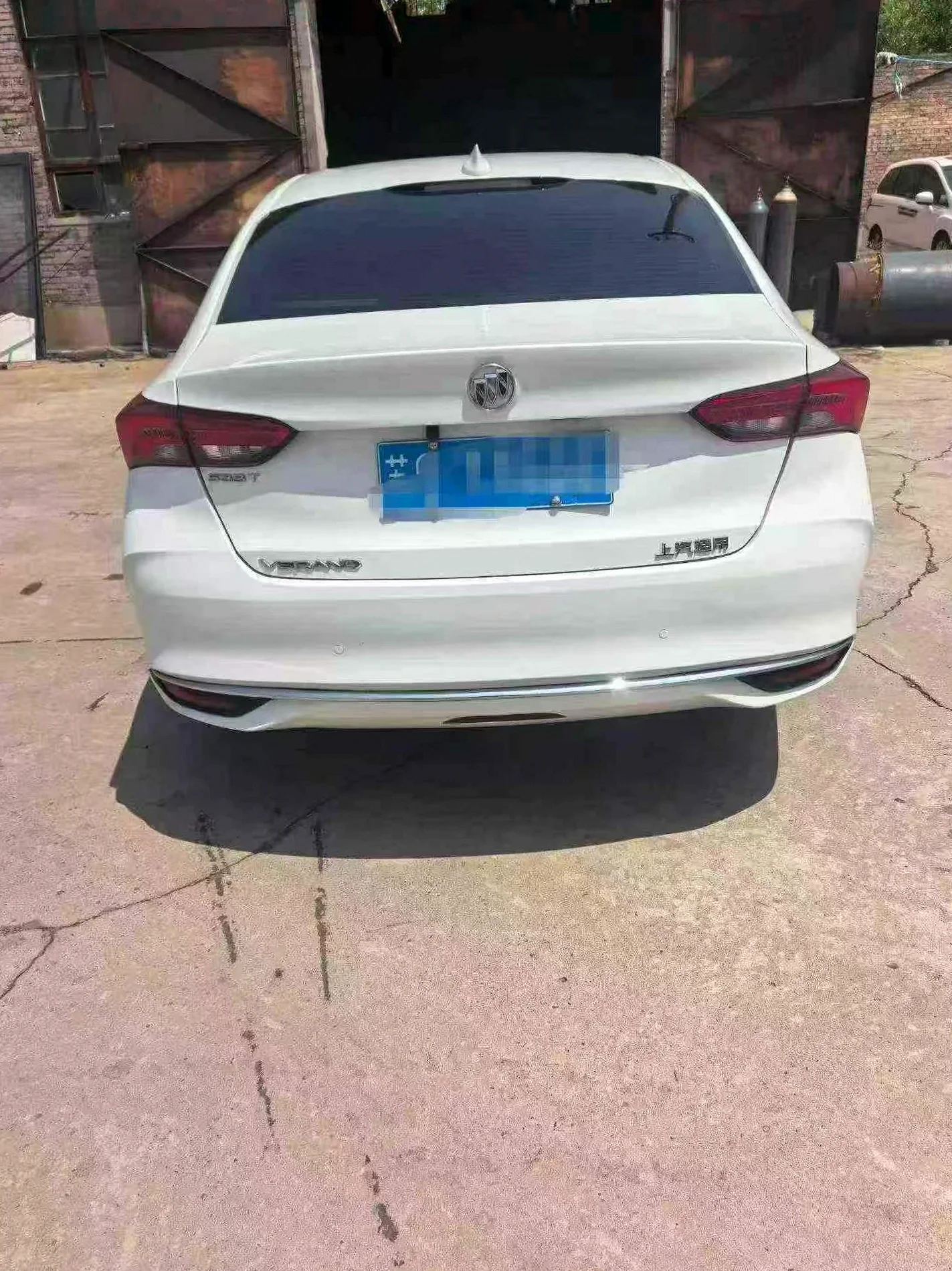 别克威朗 驾驶室