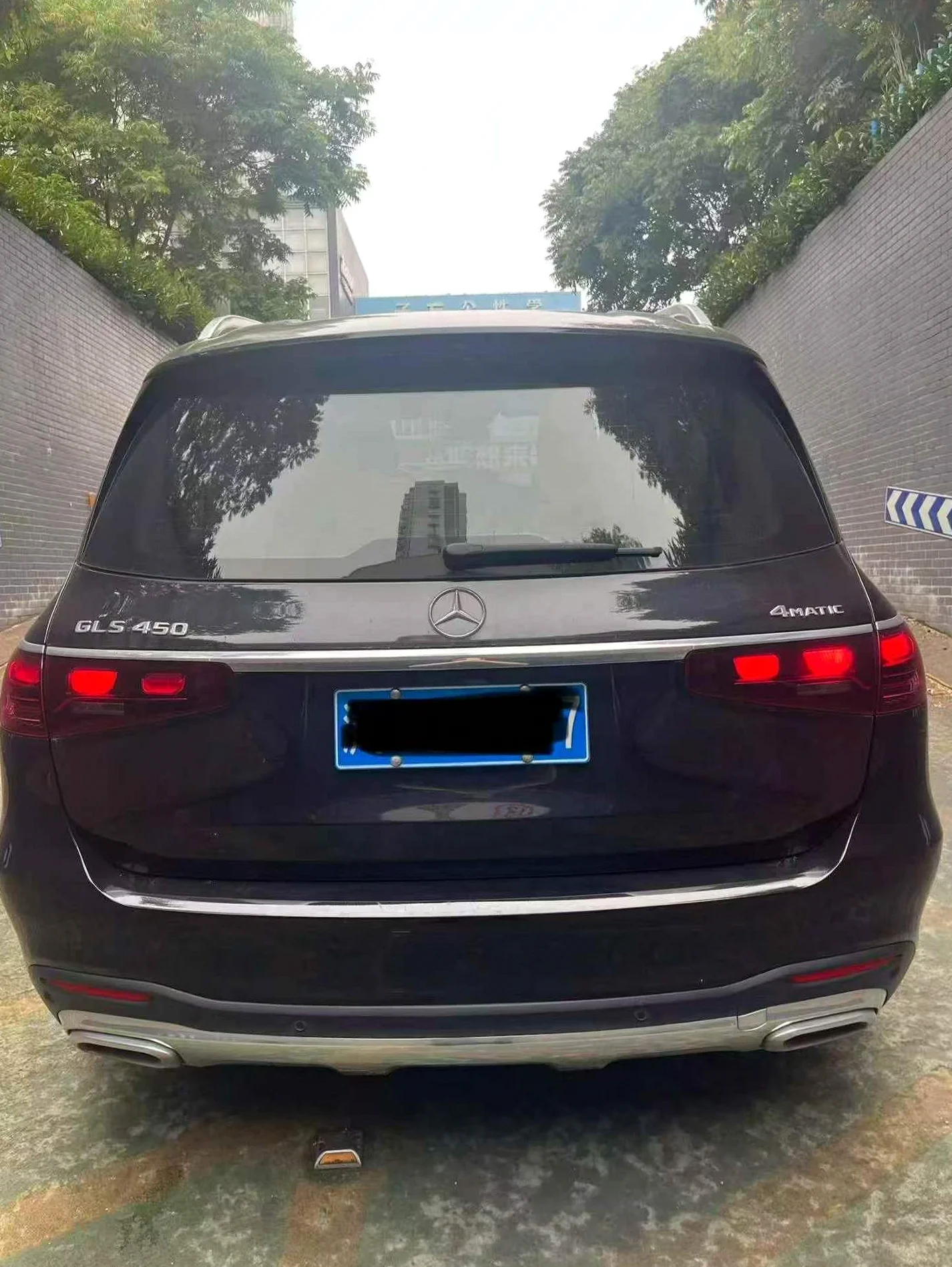 奔驰GLS 内饰前排
