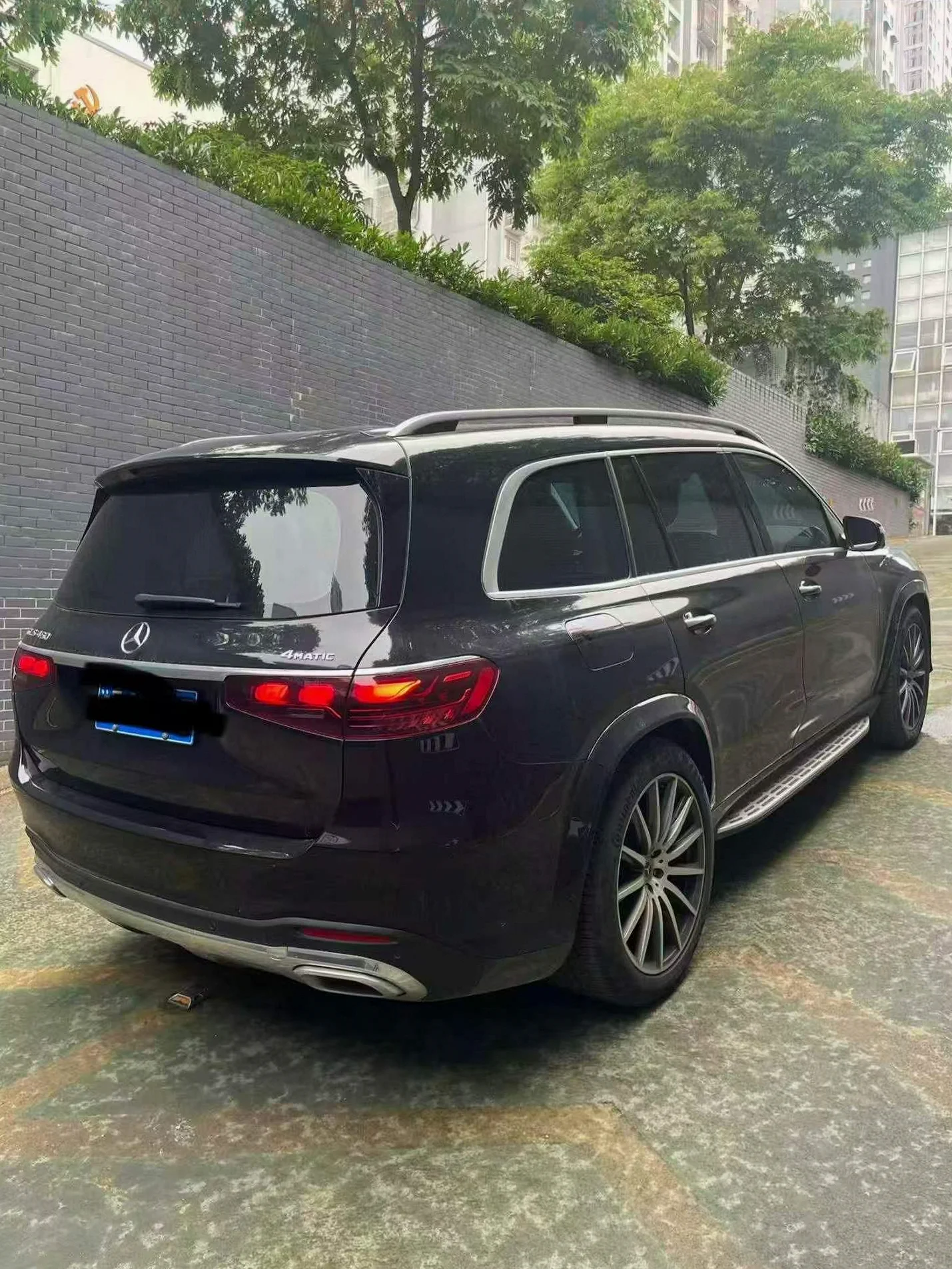 奔驰GLS 驾驶室