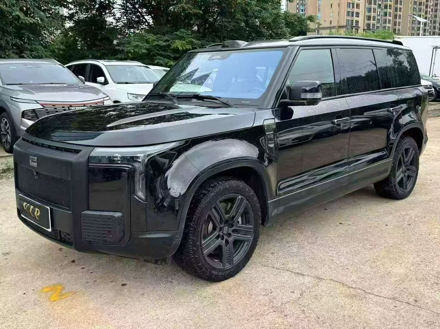 极石汽车01 正面外观二
