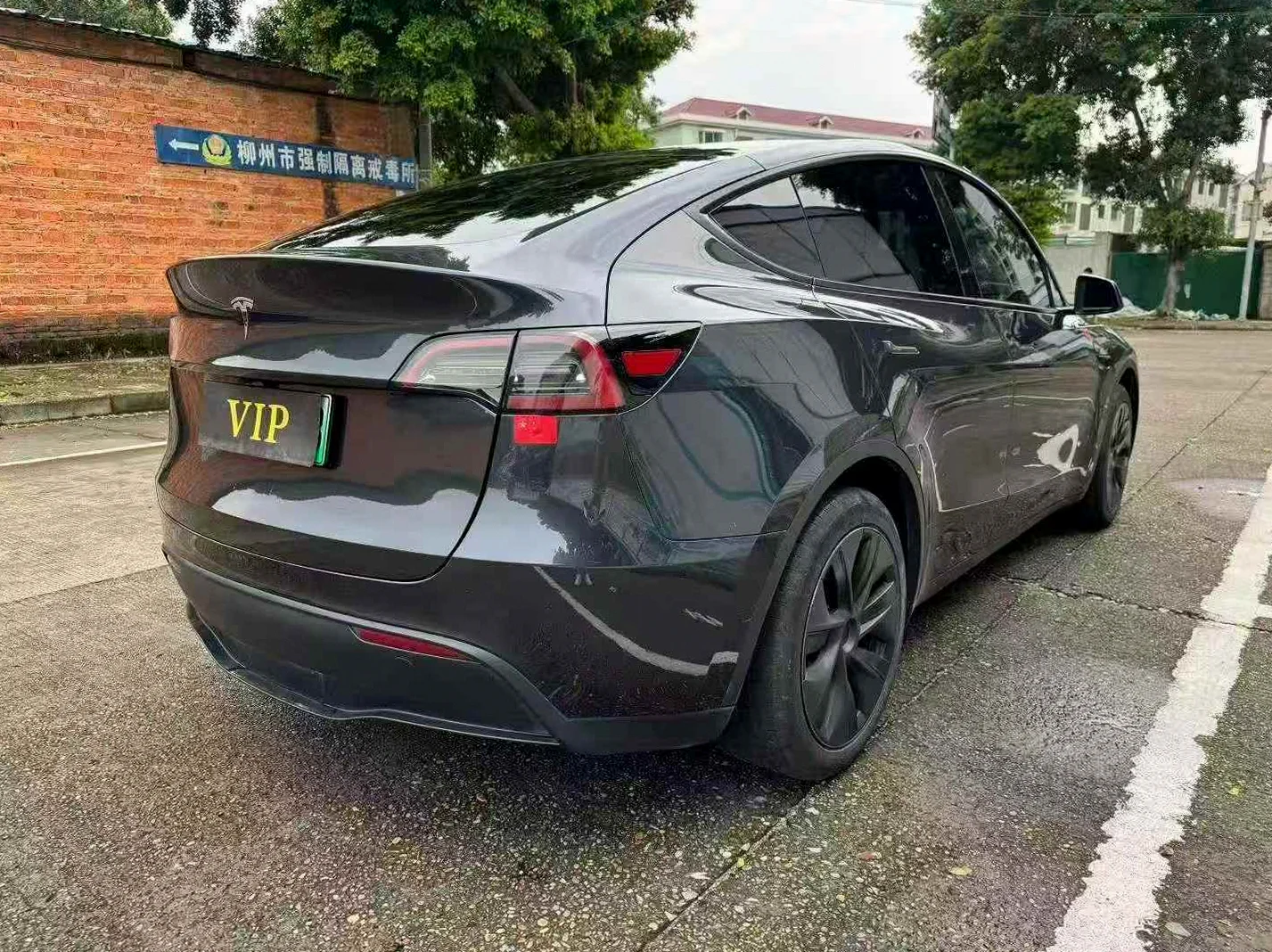 特斯拉MODEL 后面外观三