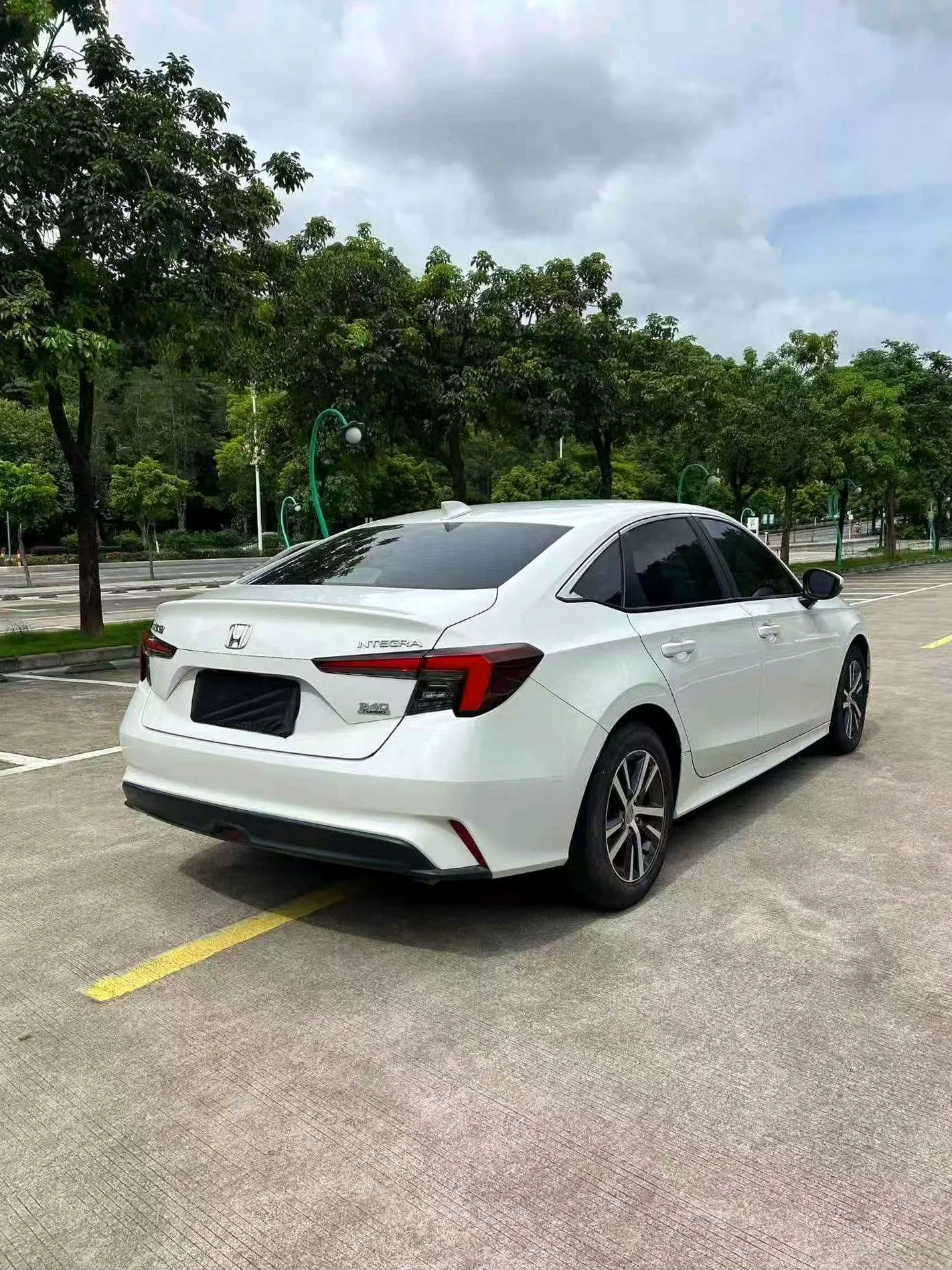 本田型格 后面外观三