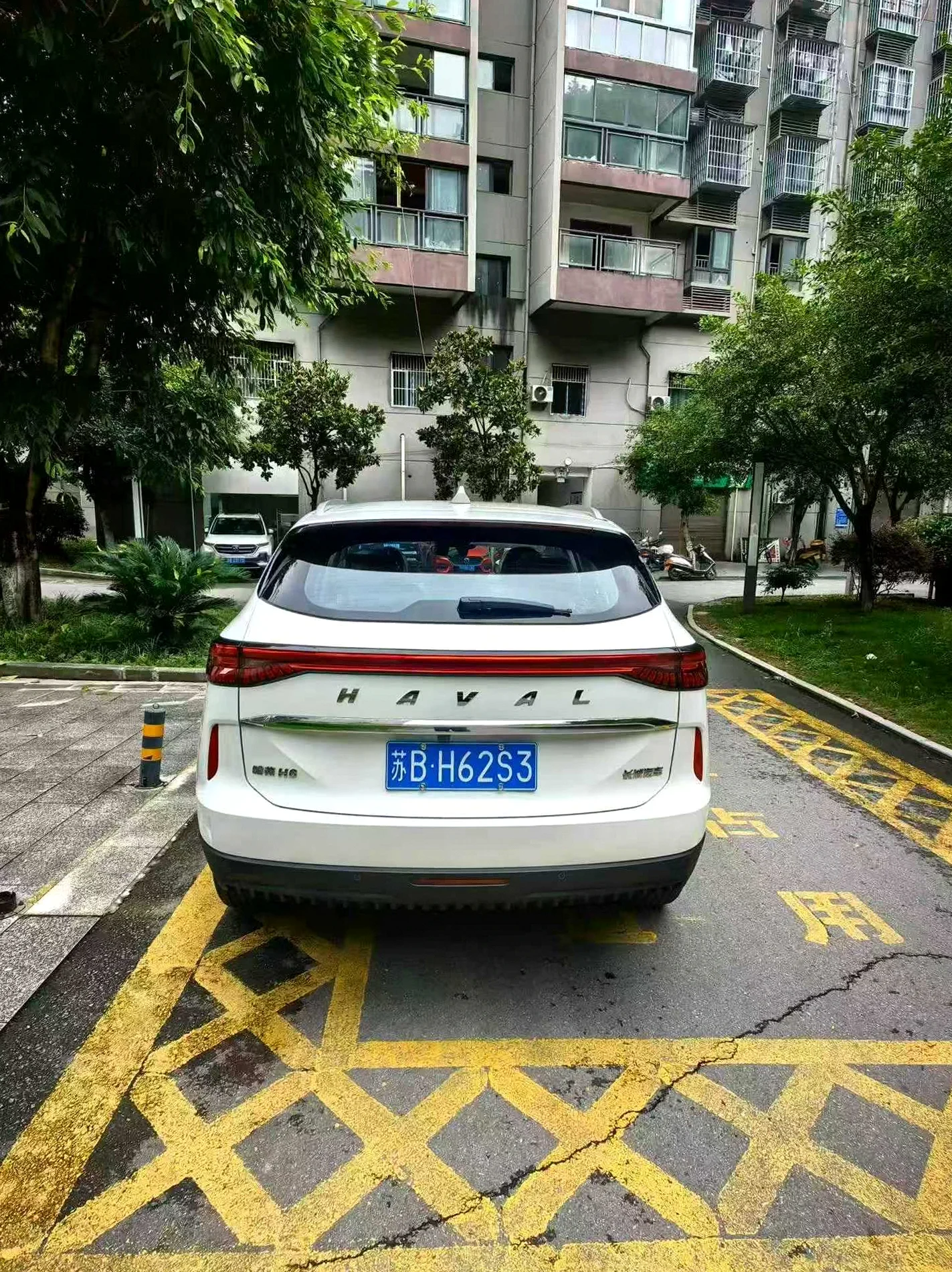 哈弗H6 后面外观一