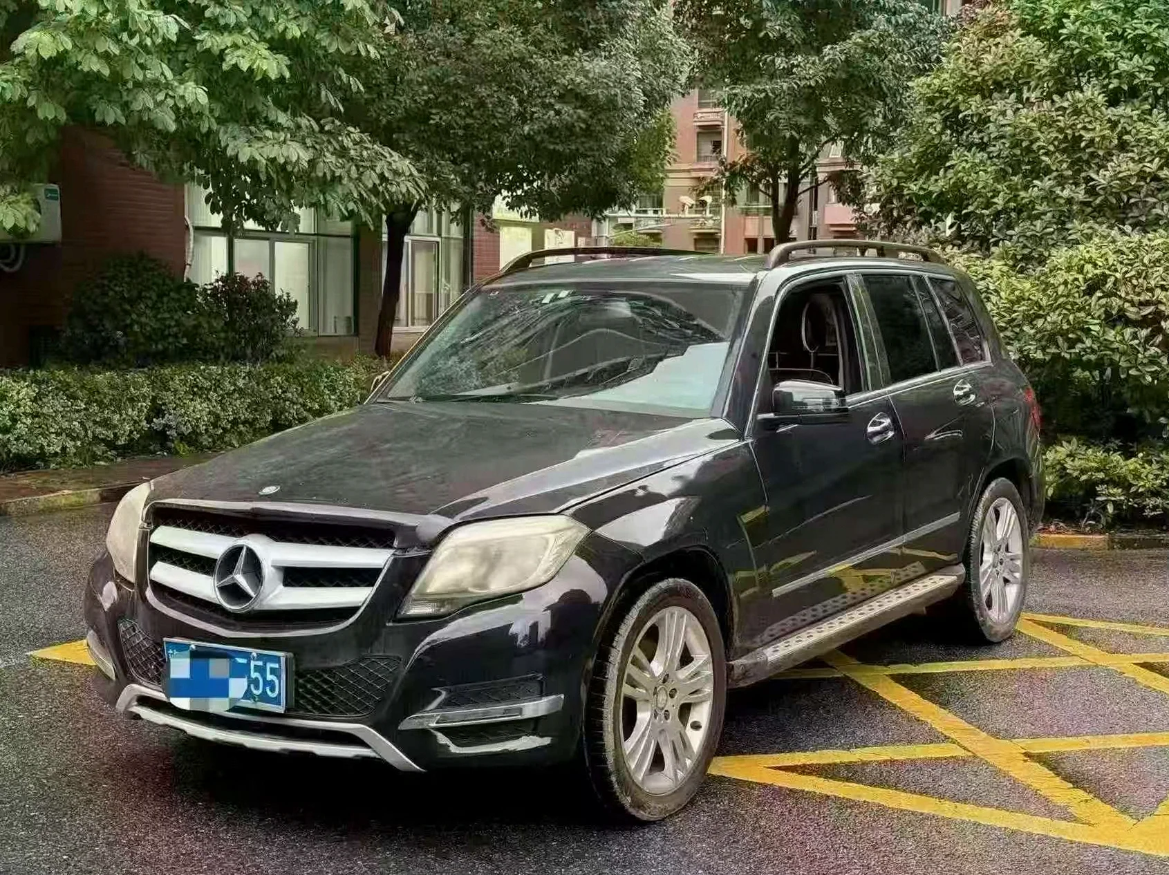 奔驰GLK 正面外观三