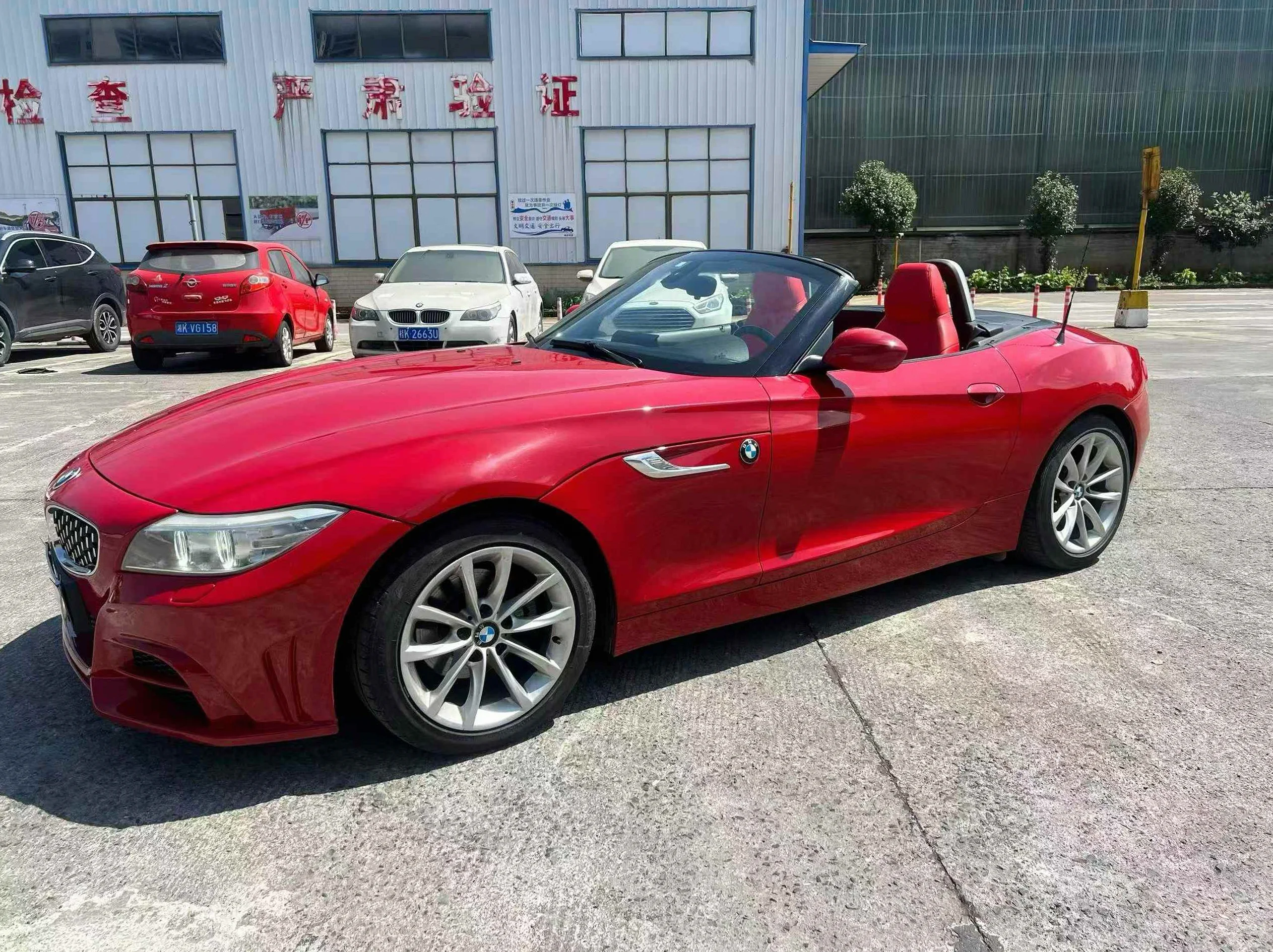 宝马Z4 后面外观一