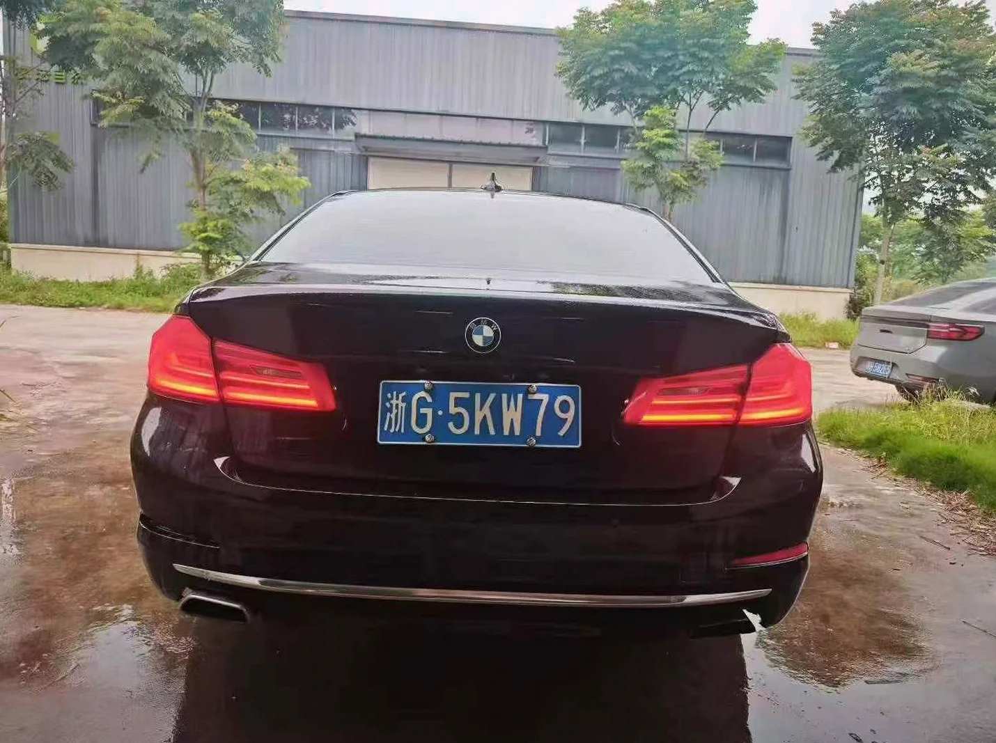 宝马5系 正面外观三