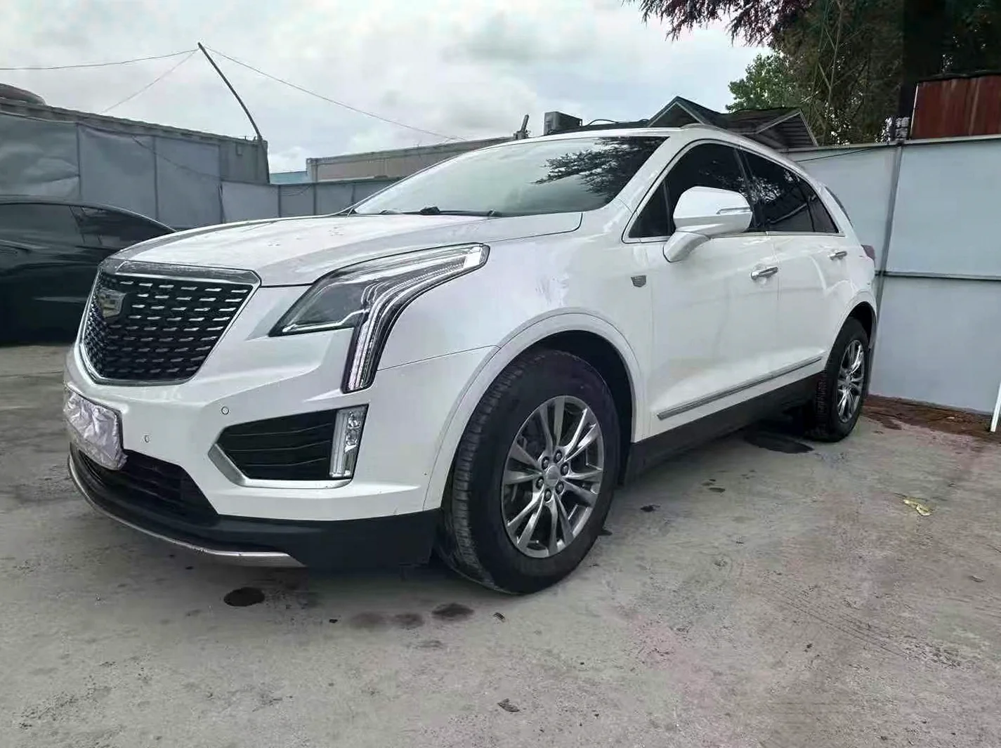 凯迪拉克XT5 正面外观三
