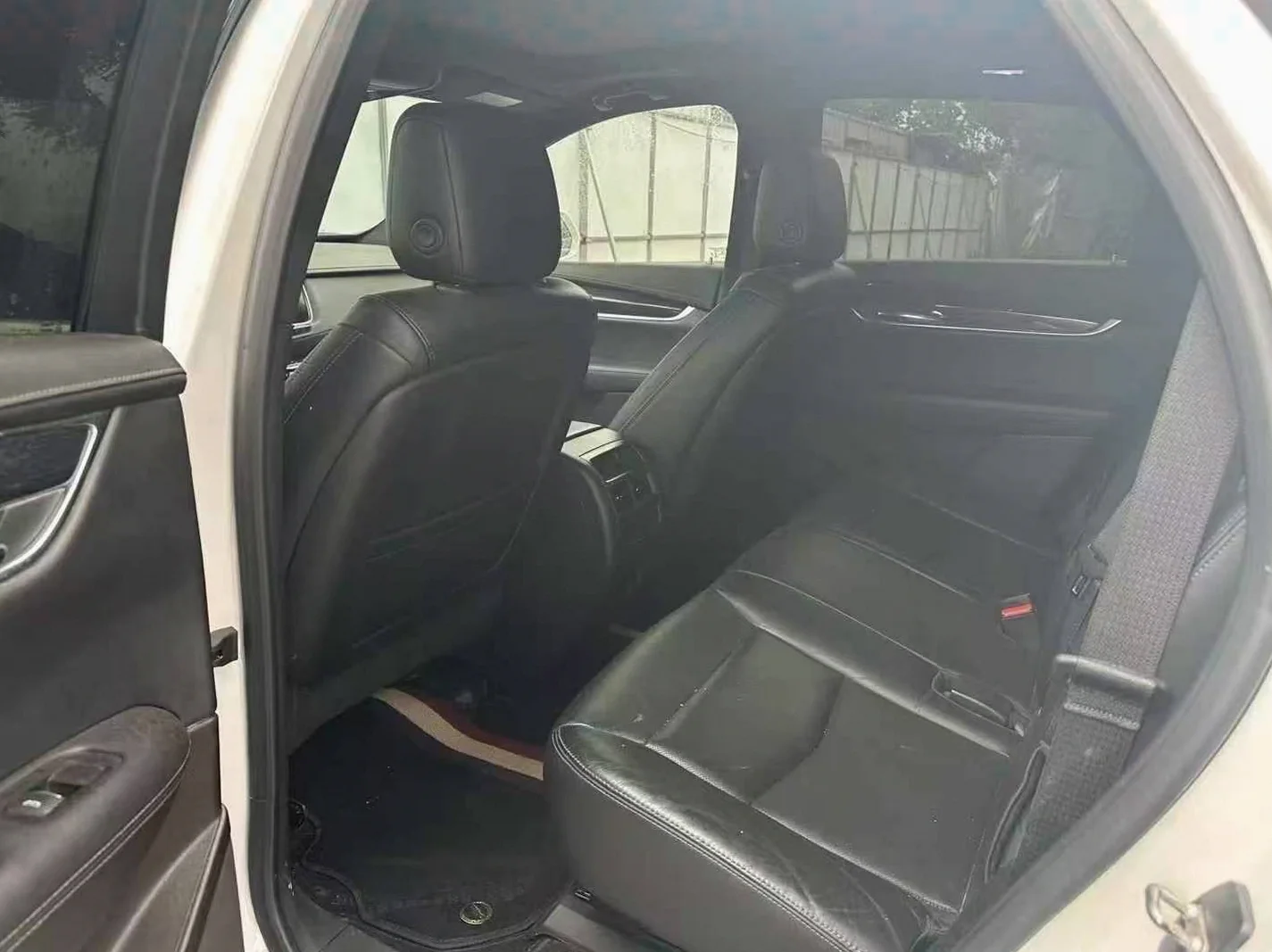 凯迪拉克XT5 后面外观二