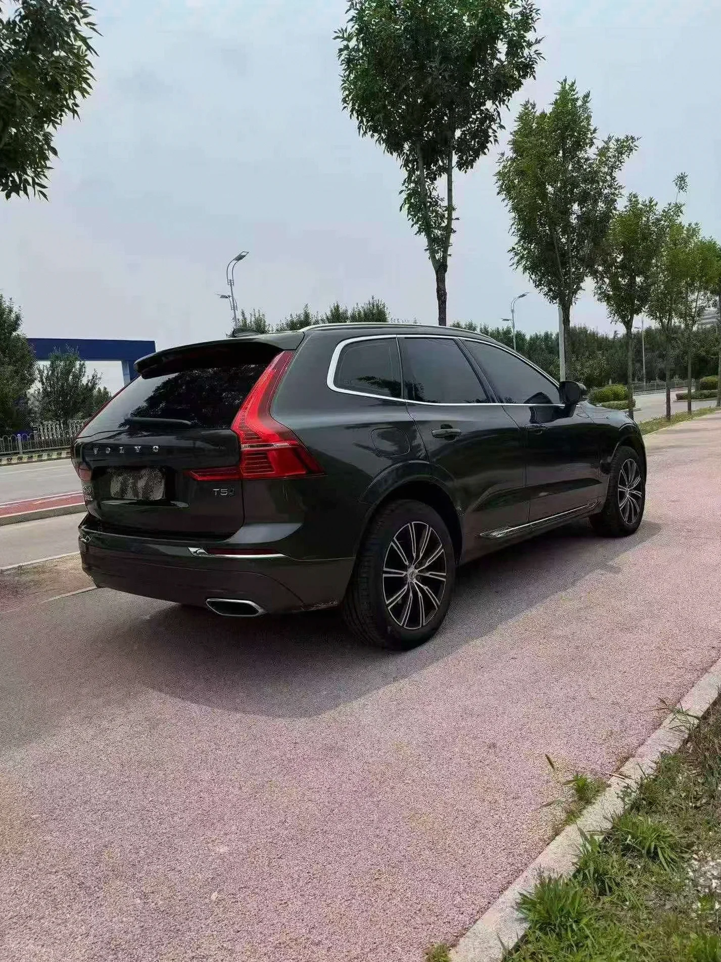 沃尔沃XC60 后面外观一