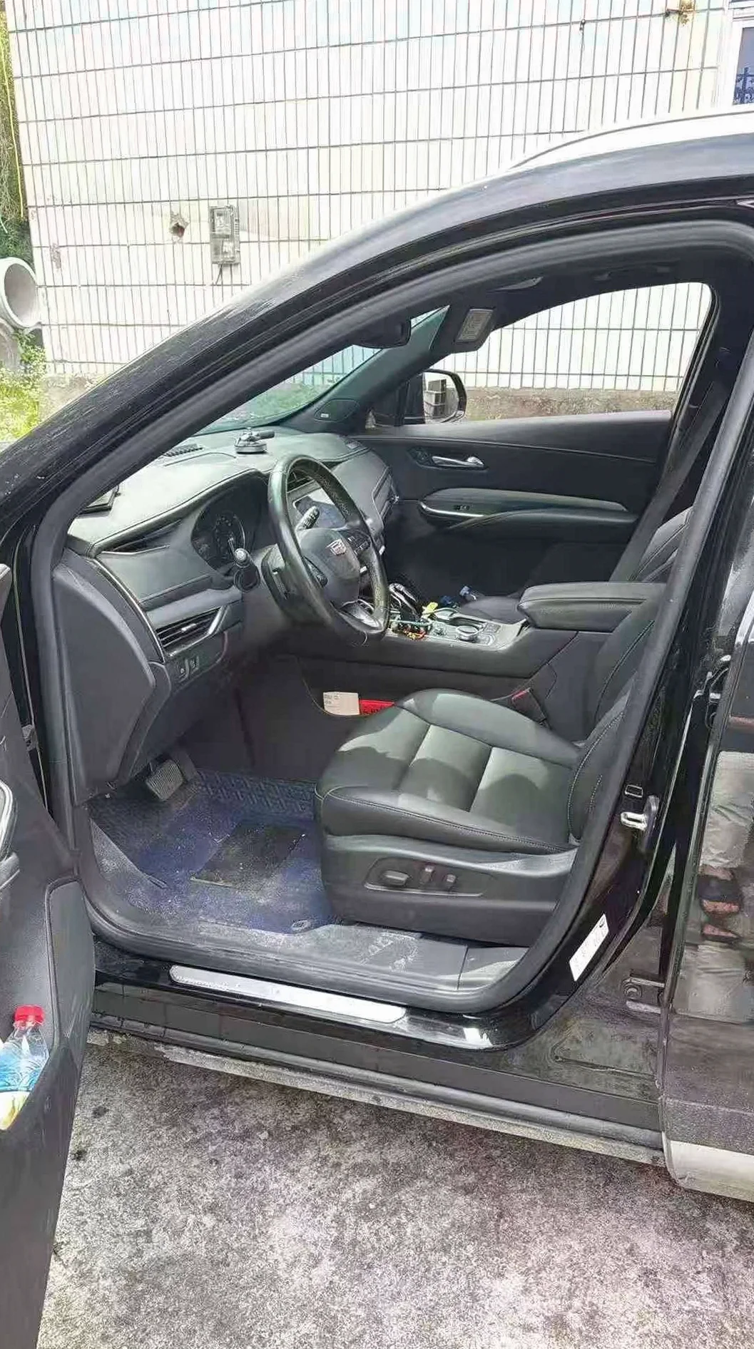 凯迪拉克XT4 正面外观三