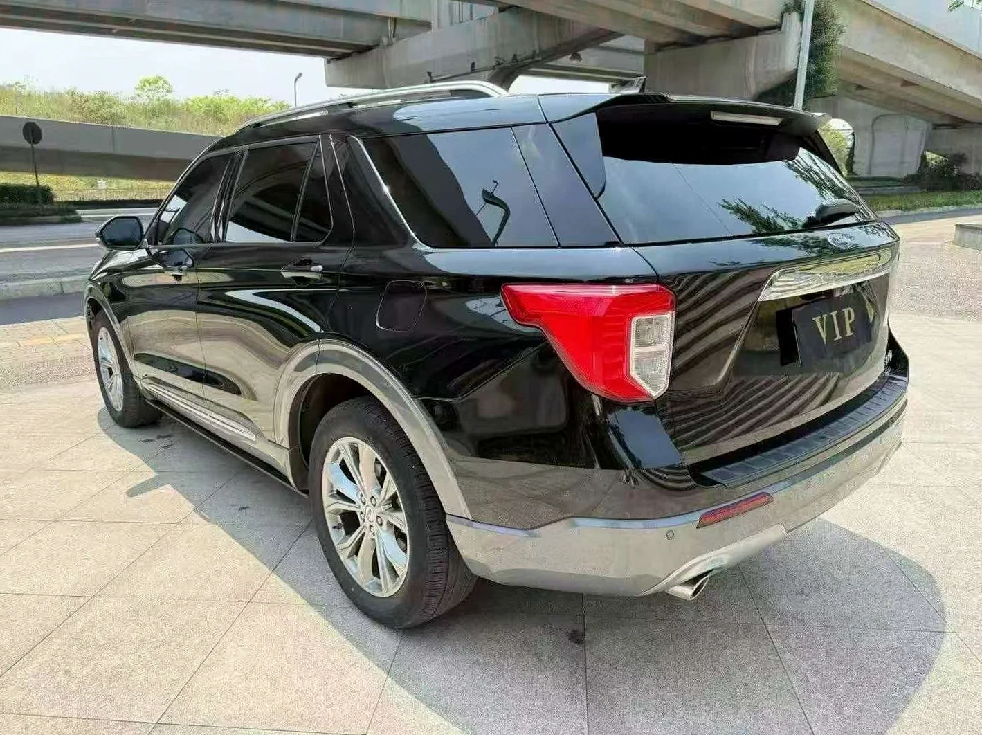 福特探险者 后面外观三