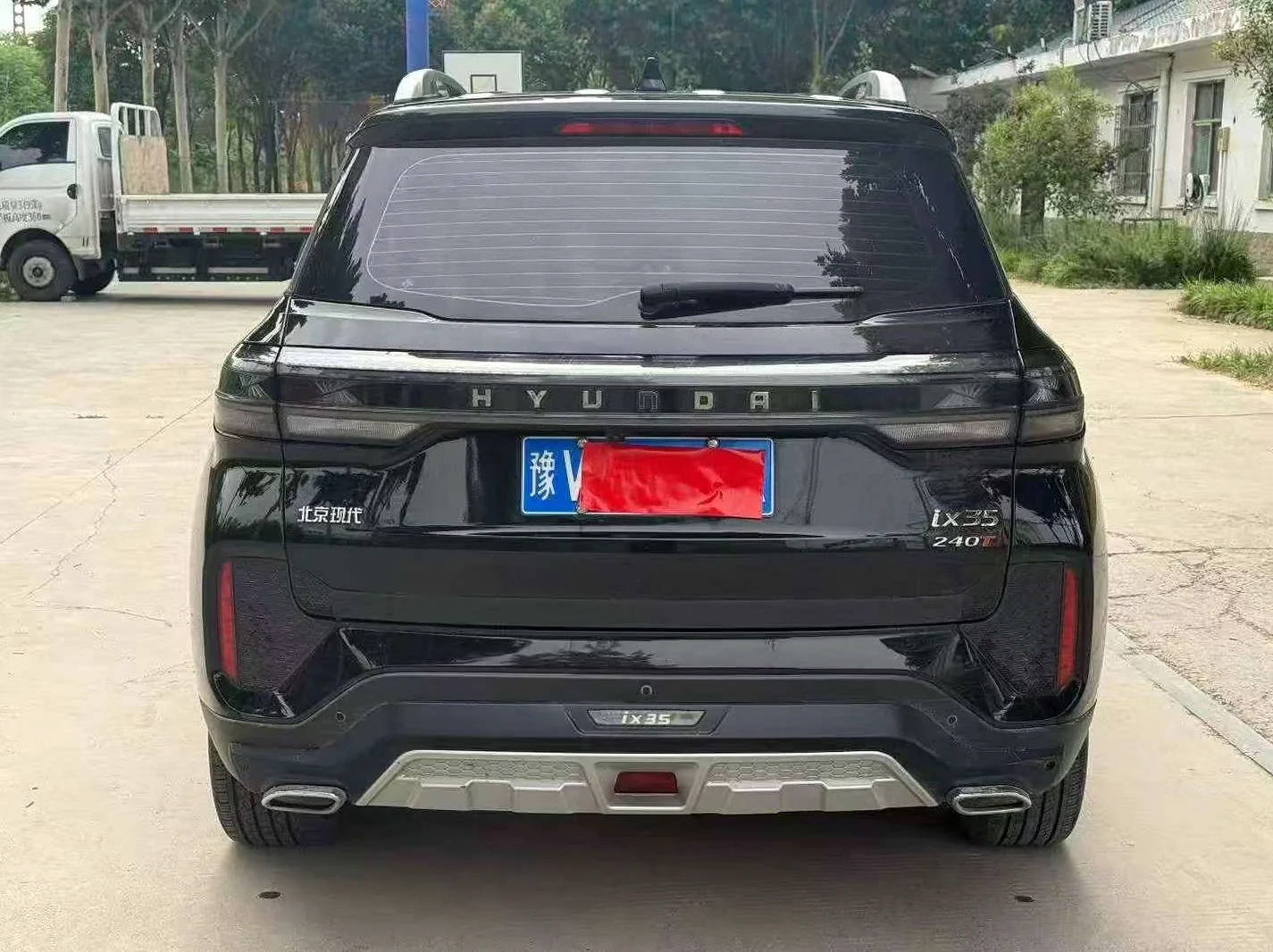 现代ix35 后面外观二
