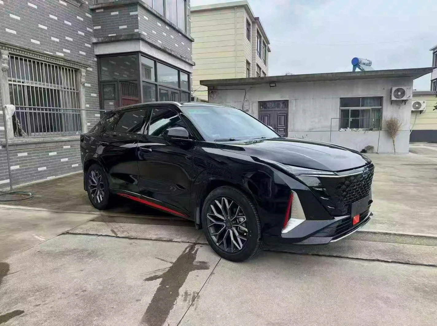 长安汽车欧尚 正面外观三