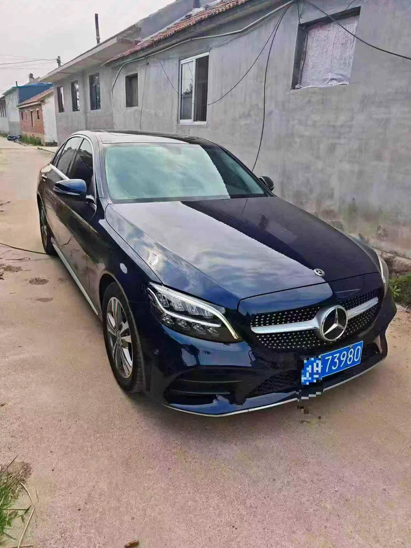 奔驰C 正面外观三