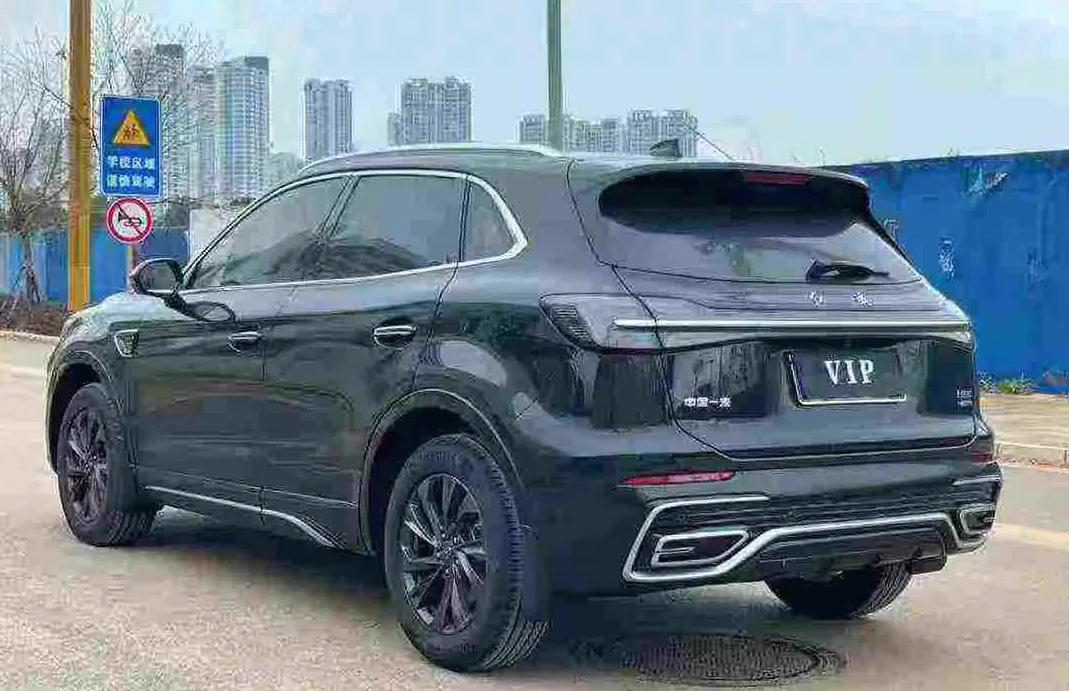 红旗HS5 后面外观三