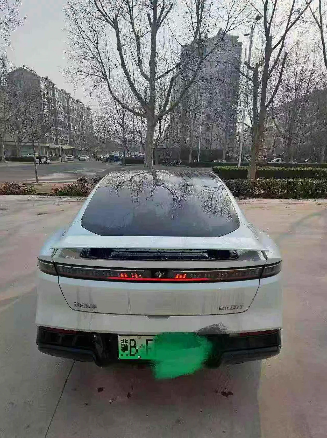 东风奕派 正面外观二