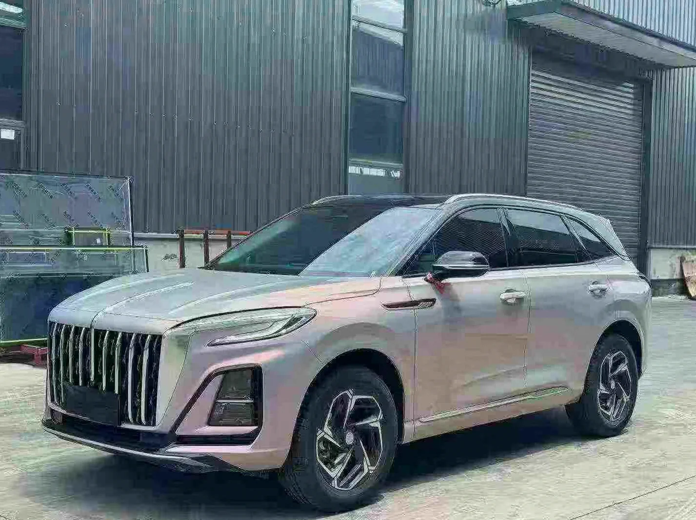 红旗HS3 正面外观三