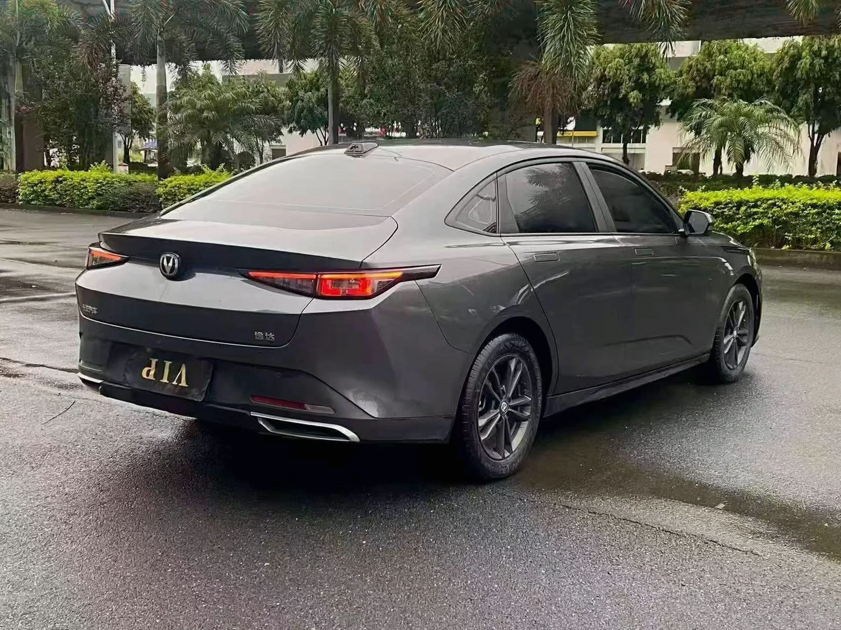 长安汽车逸达 驾驶室