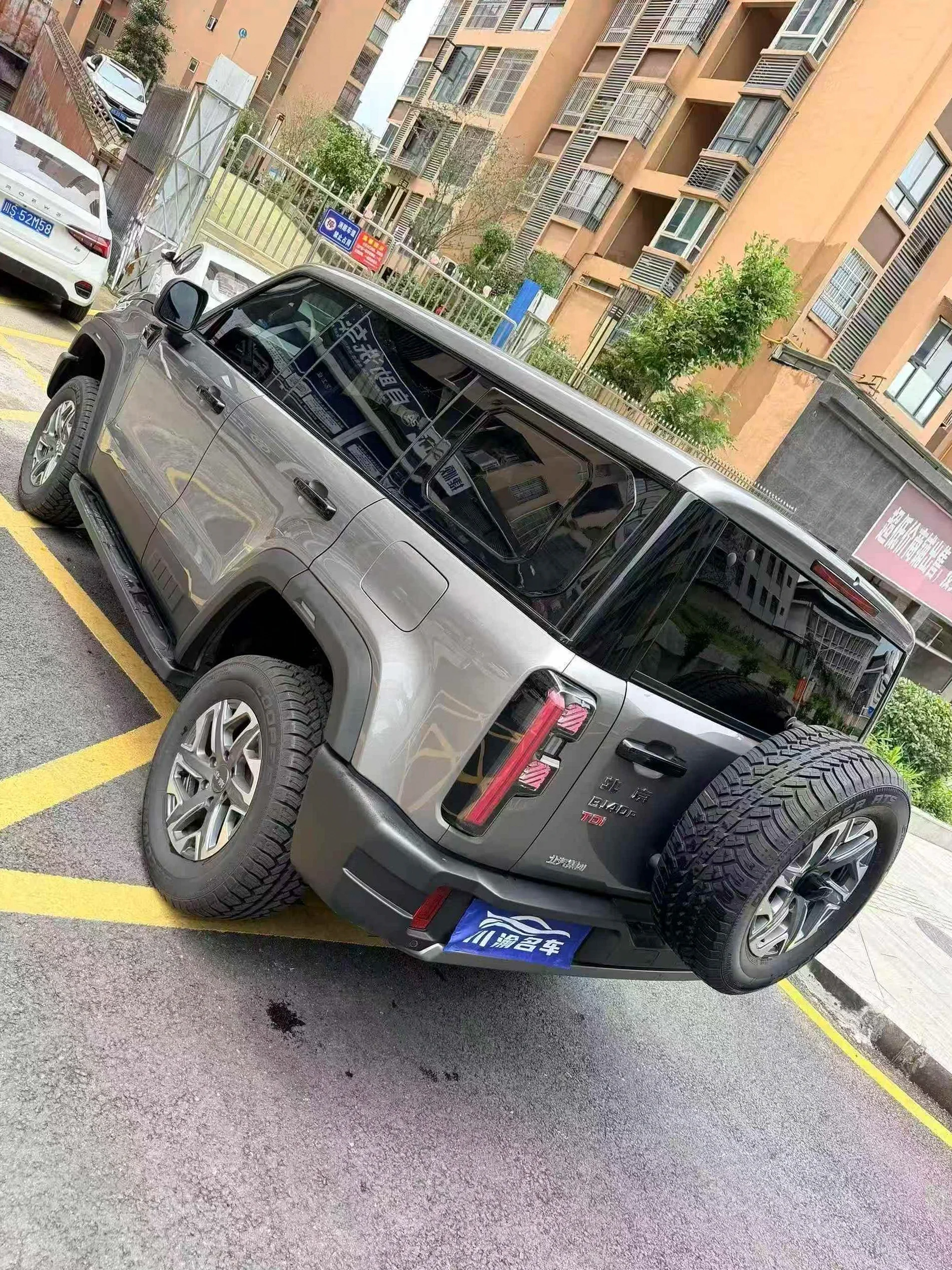 北京BJ40 后面外观三