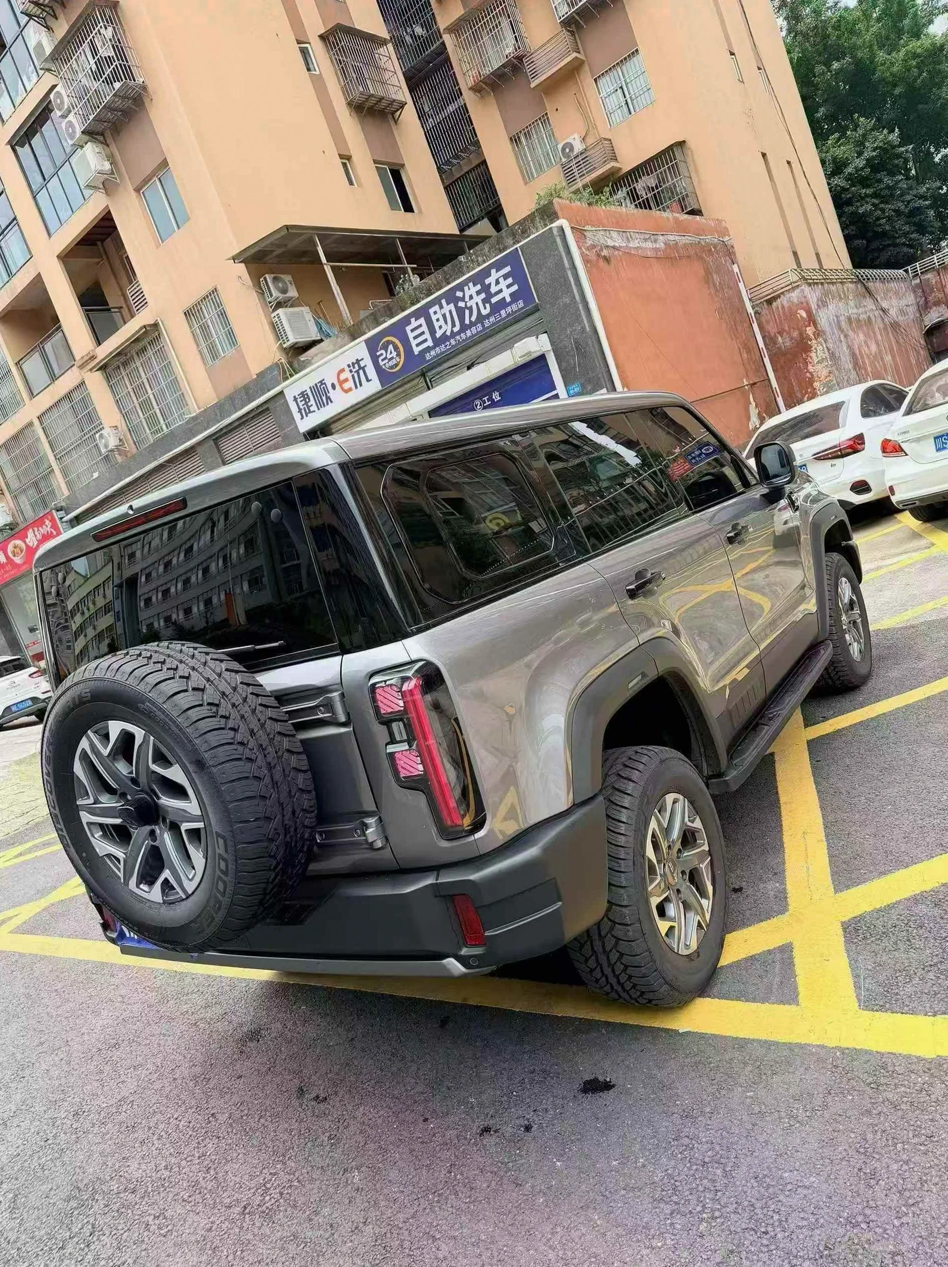 北京BJ40 后面外观二